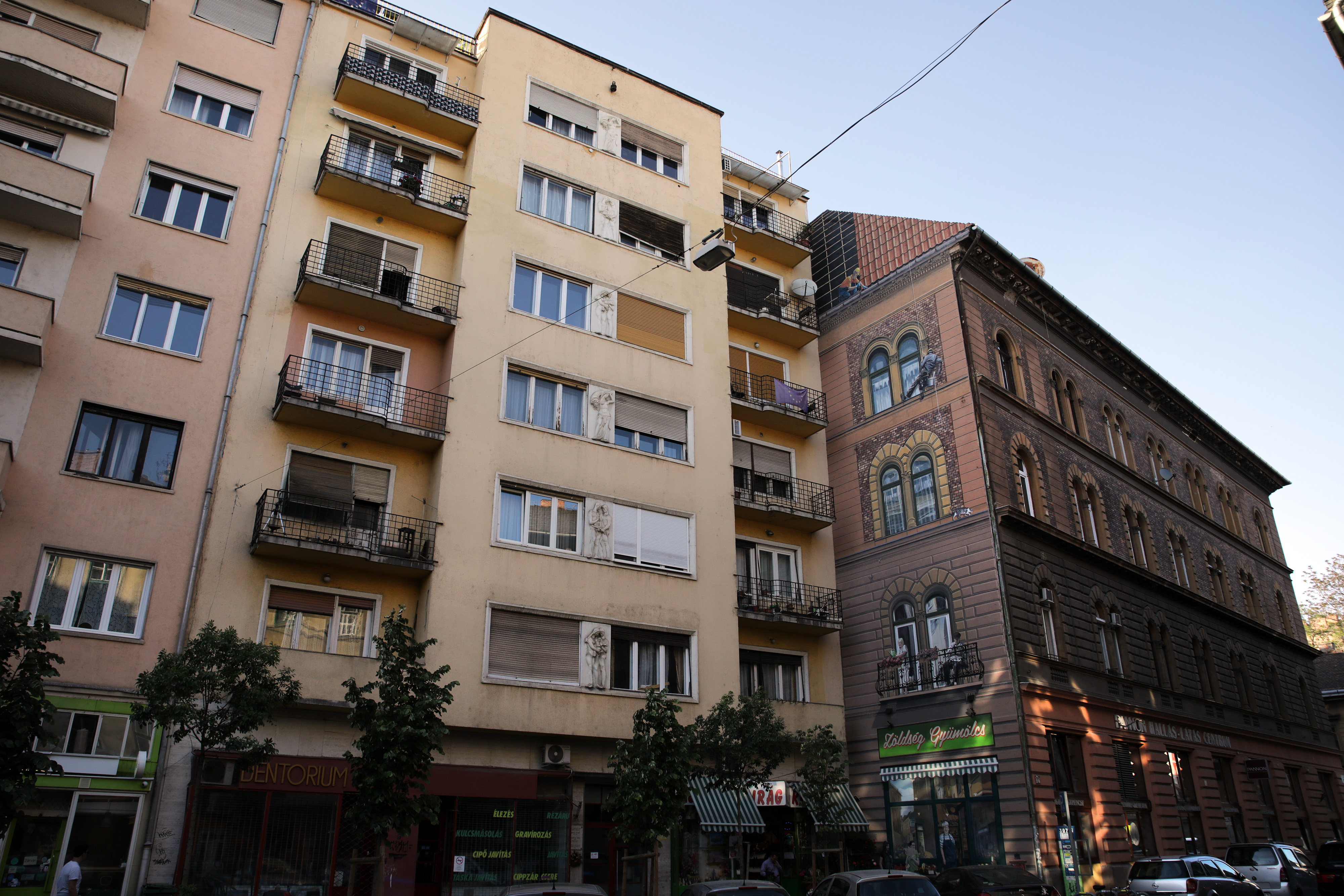 Egy sosemvolt sugárút szélén szól a Szomorú vasárnap – Seress Rezső egykori lakóháza is a Budapest100-on