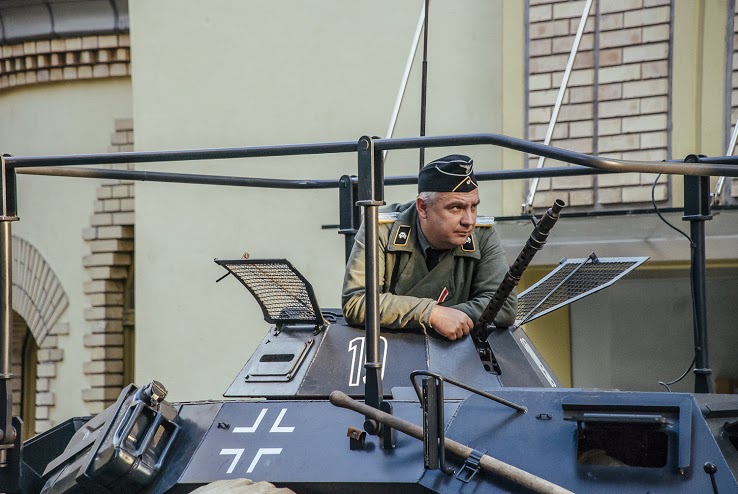 Harckocsik érkeztek Budapestre, de már el is mentek - Fotók