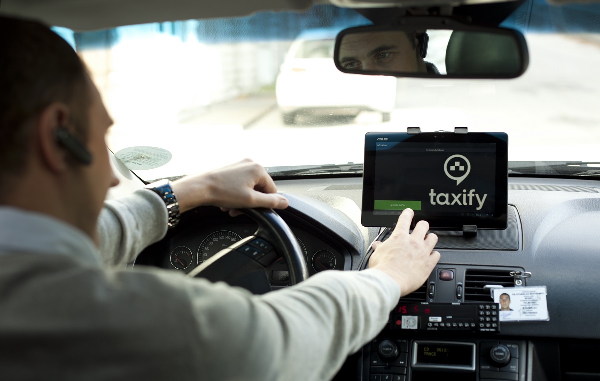 Egy nemzetközi taxivállalat válthatja az Ubert – jön a Taxify