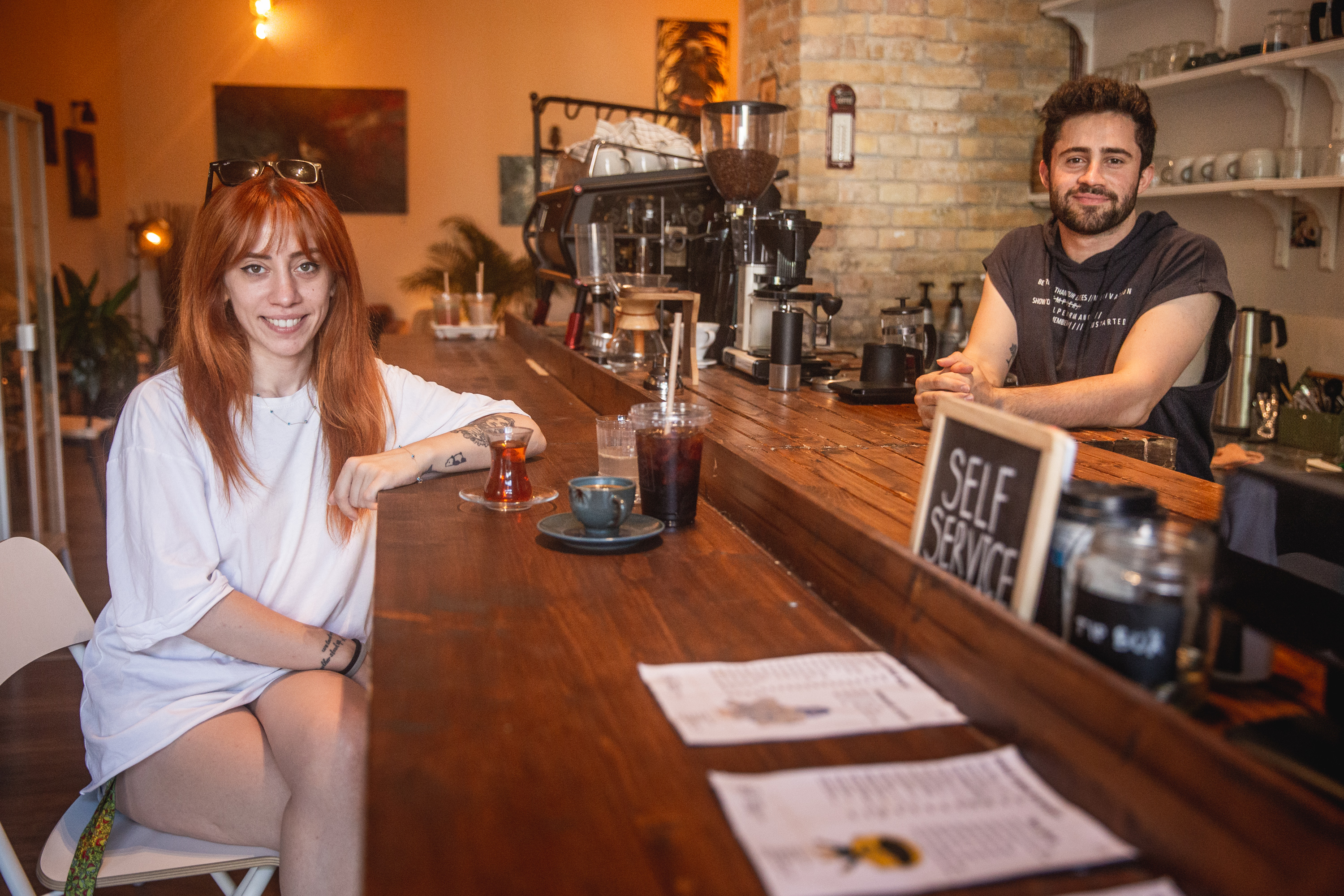 Nemzetközi találkozóhely a specialty kávék szerelmeseinek – Megnyílt a Kern Collective Coffee a Király utcában