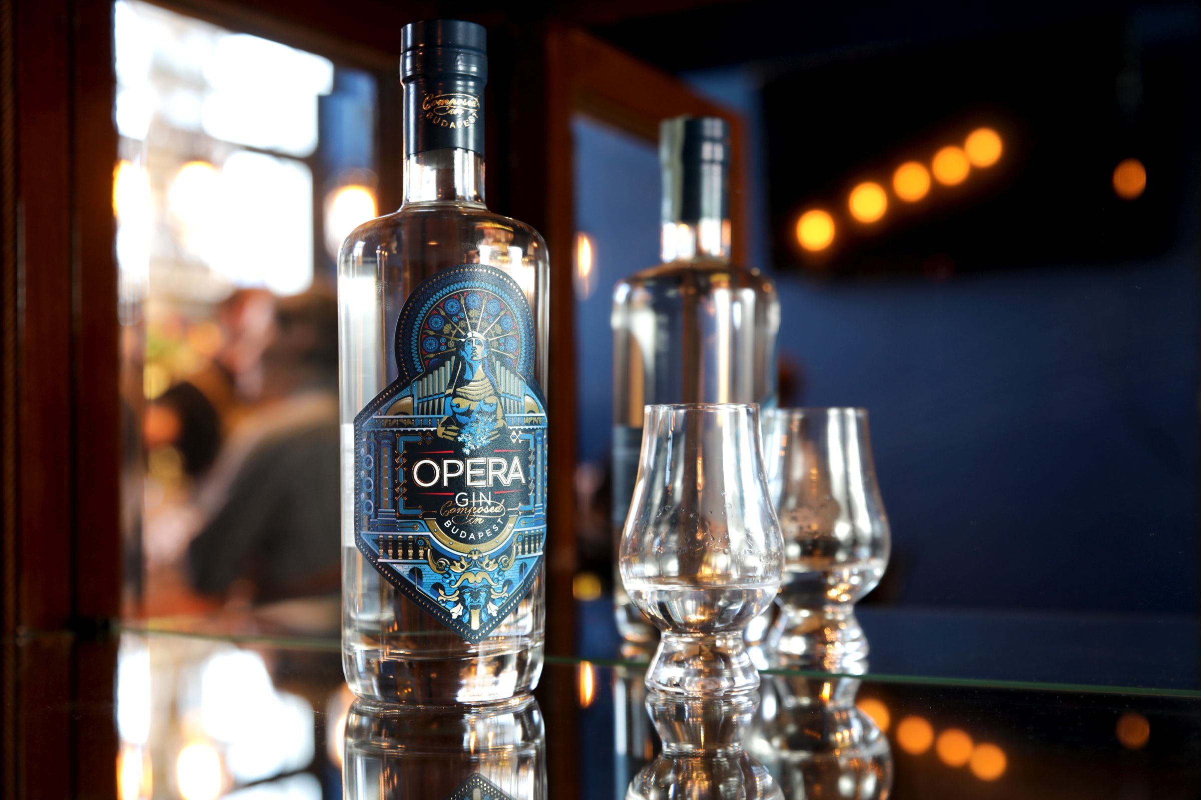 Saját gint kapott a város – bemutatkozik az Opera Gin