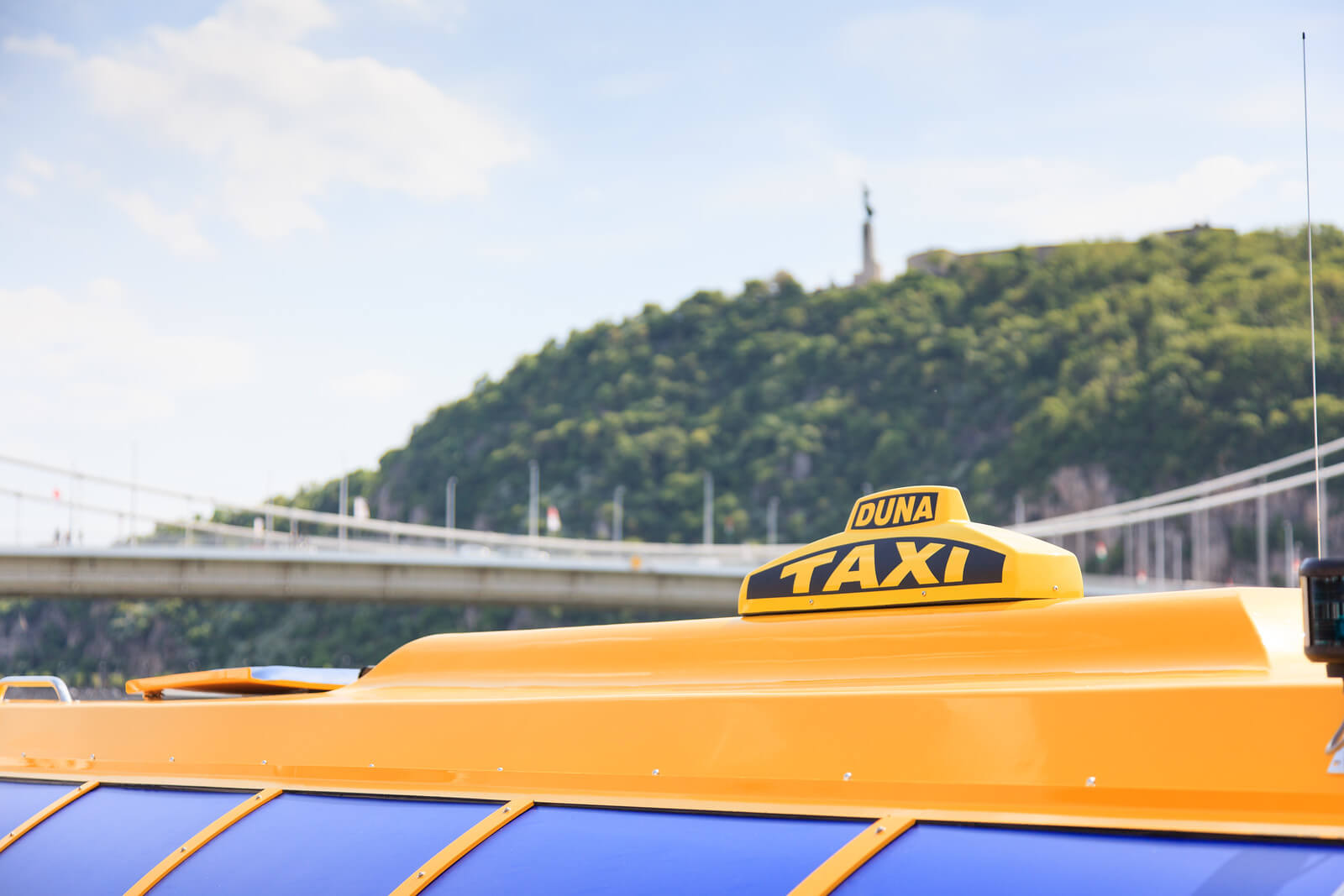 Gyorsan és menetrendszerűen taxizhatunk a Dunán – DunaTaxi