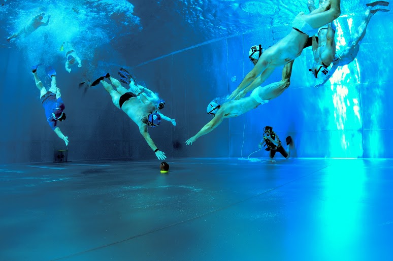 3D-ben a medencében – bemutatkozik a víz alatti rögbi