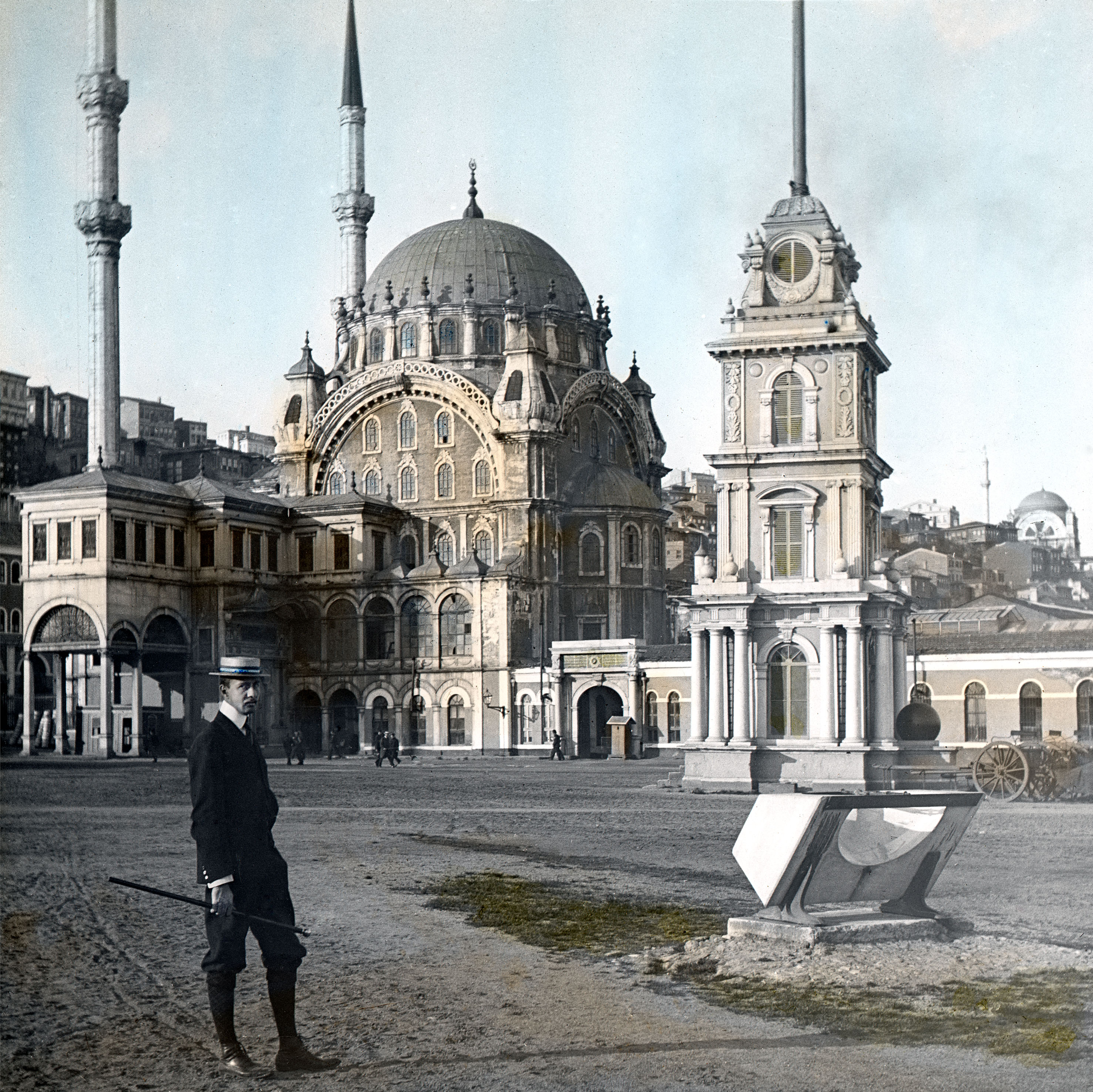 A 7-es buszról az Oszmán Birodalomba – különleges fotókiállítás nyílt a belvárosban