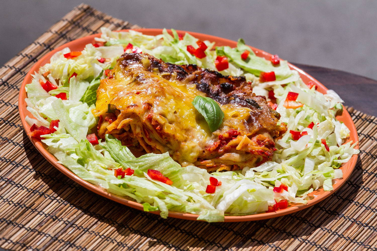 Vegán sajtburger és vegán lasagne a Hunyadi téren - Kozmosz étterem