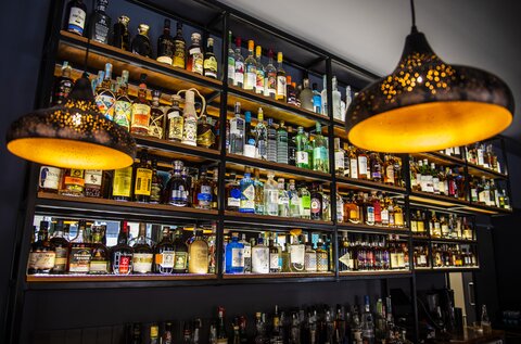 Seven Cocktail Bar