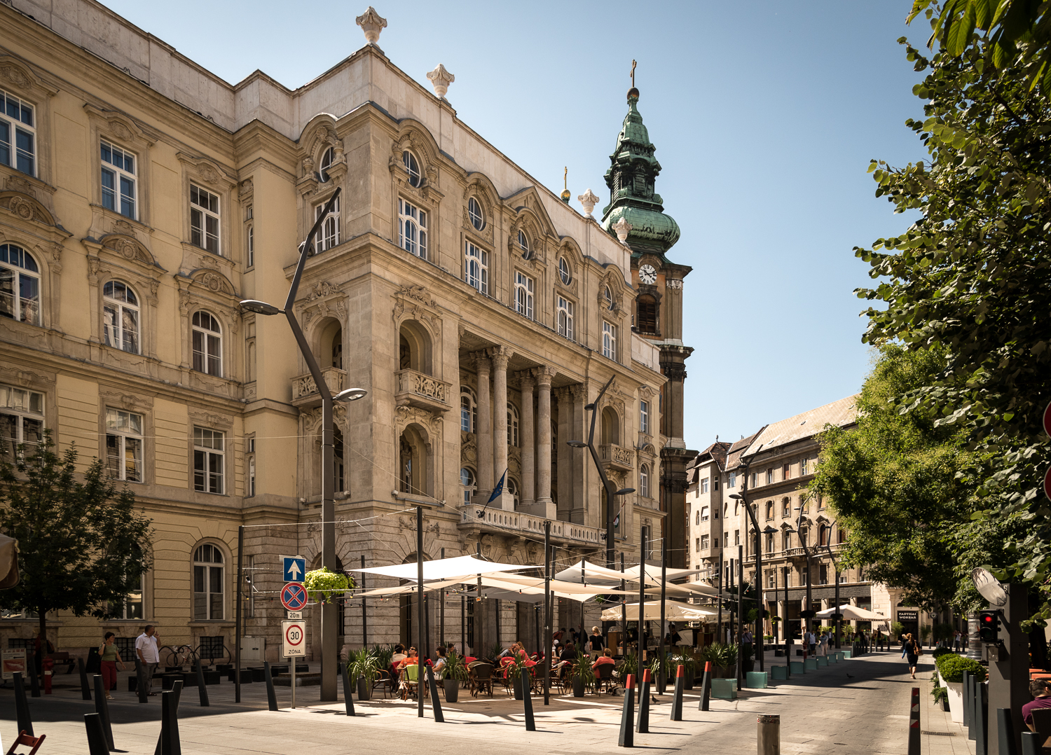 3 fontos budapesti épület legendás kupoláját állítják helyre