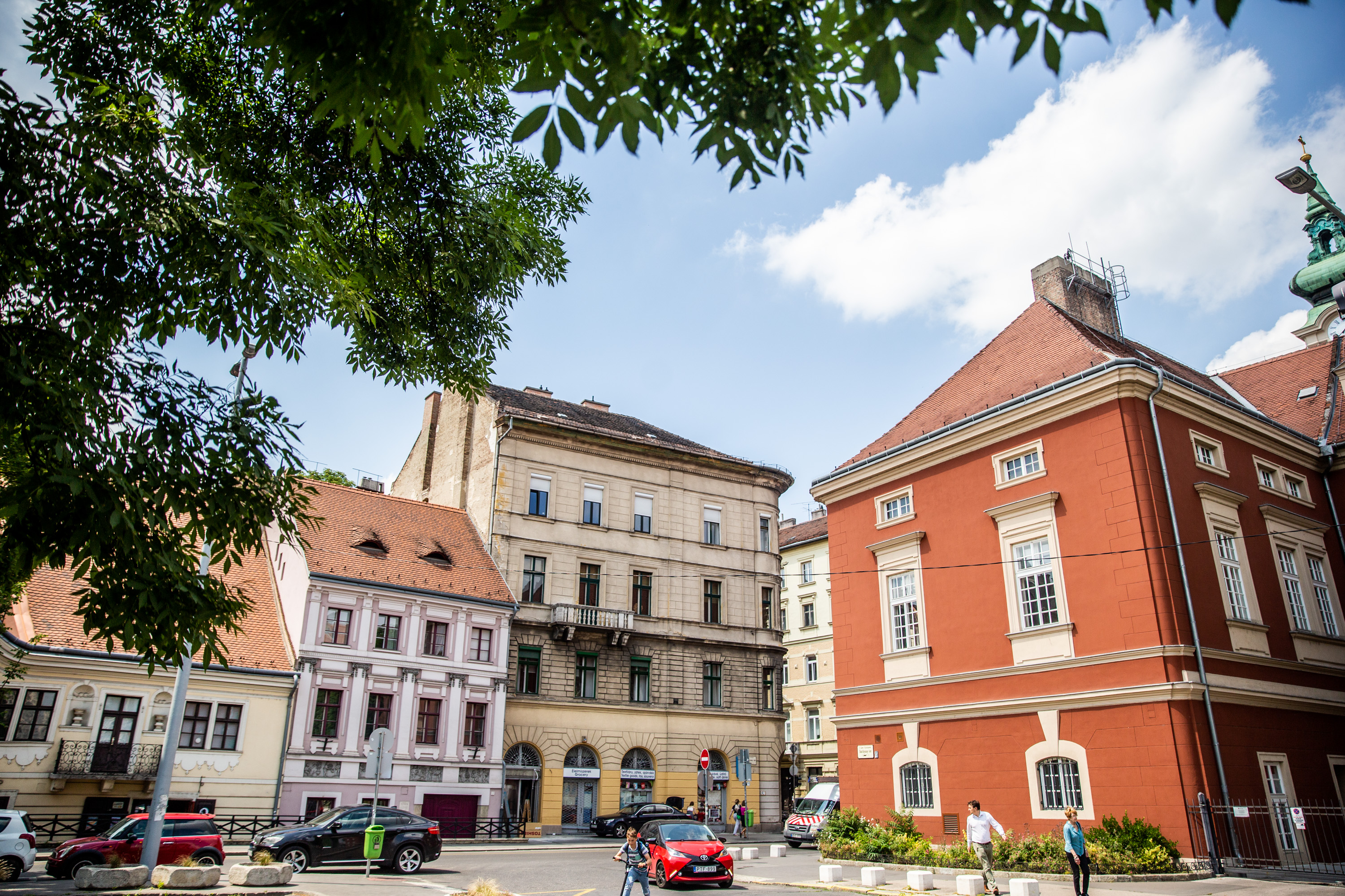 Séta Budapest egyik legszebb városrészében – Kalandozás a Vízivárosban