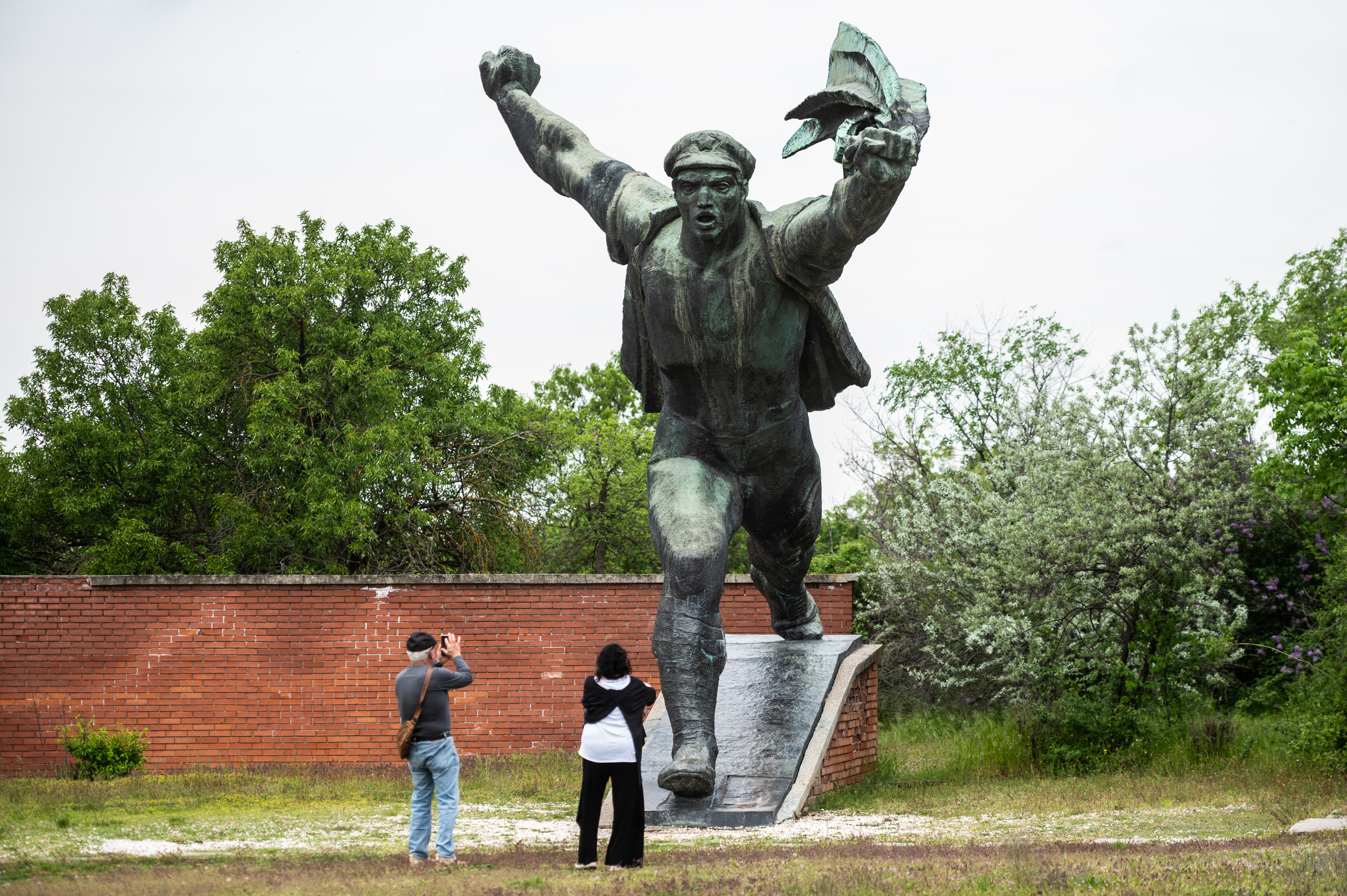 Kísértet járja be Budafok-Tétényt, a kommunizmus kísértete – A 30 éves Memento Park