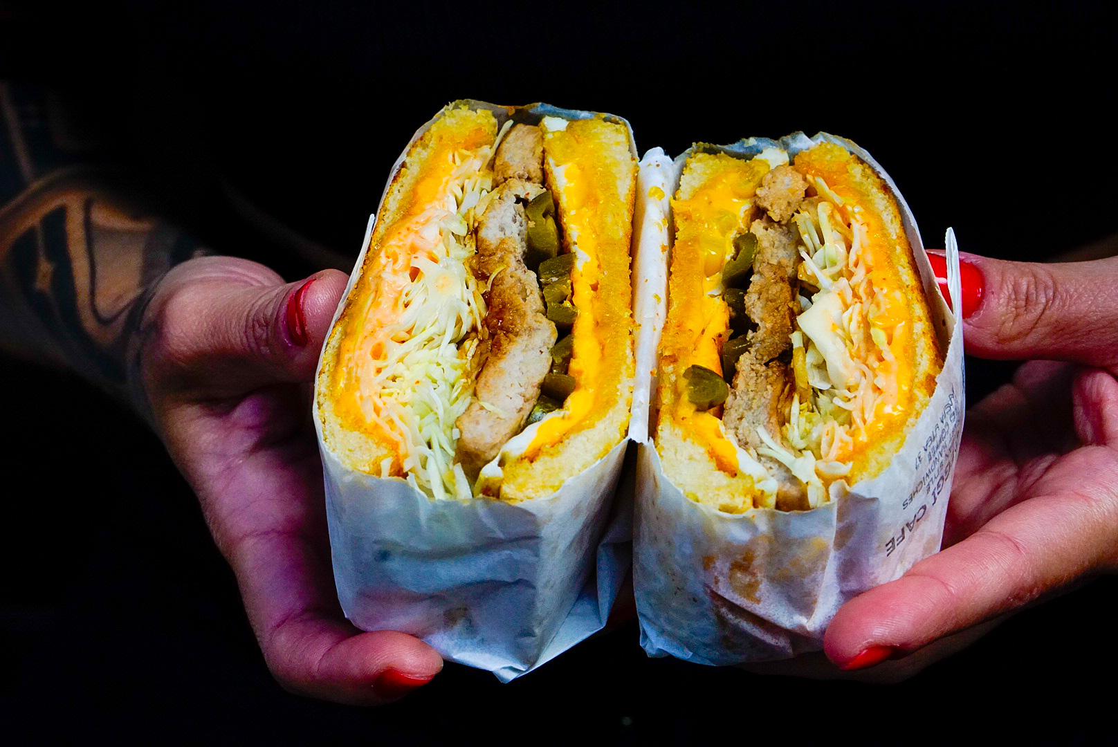 Tudod, mi az a gilgeori toast? – Koreai nyúlós-sajtos szendvicset árul az Eggi
