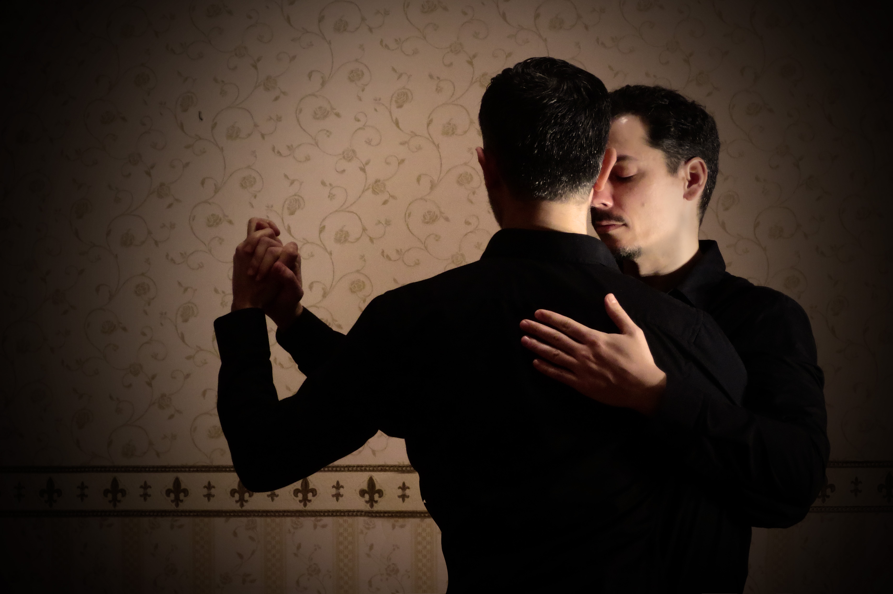 Argentin tangó, ahogy még nem táncoltuk – Queer Tango Budapest