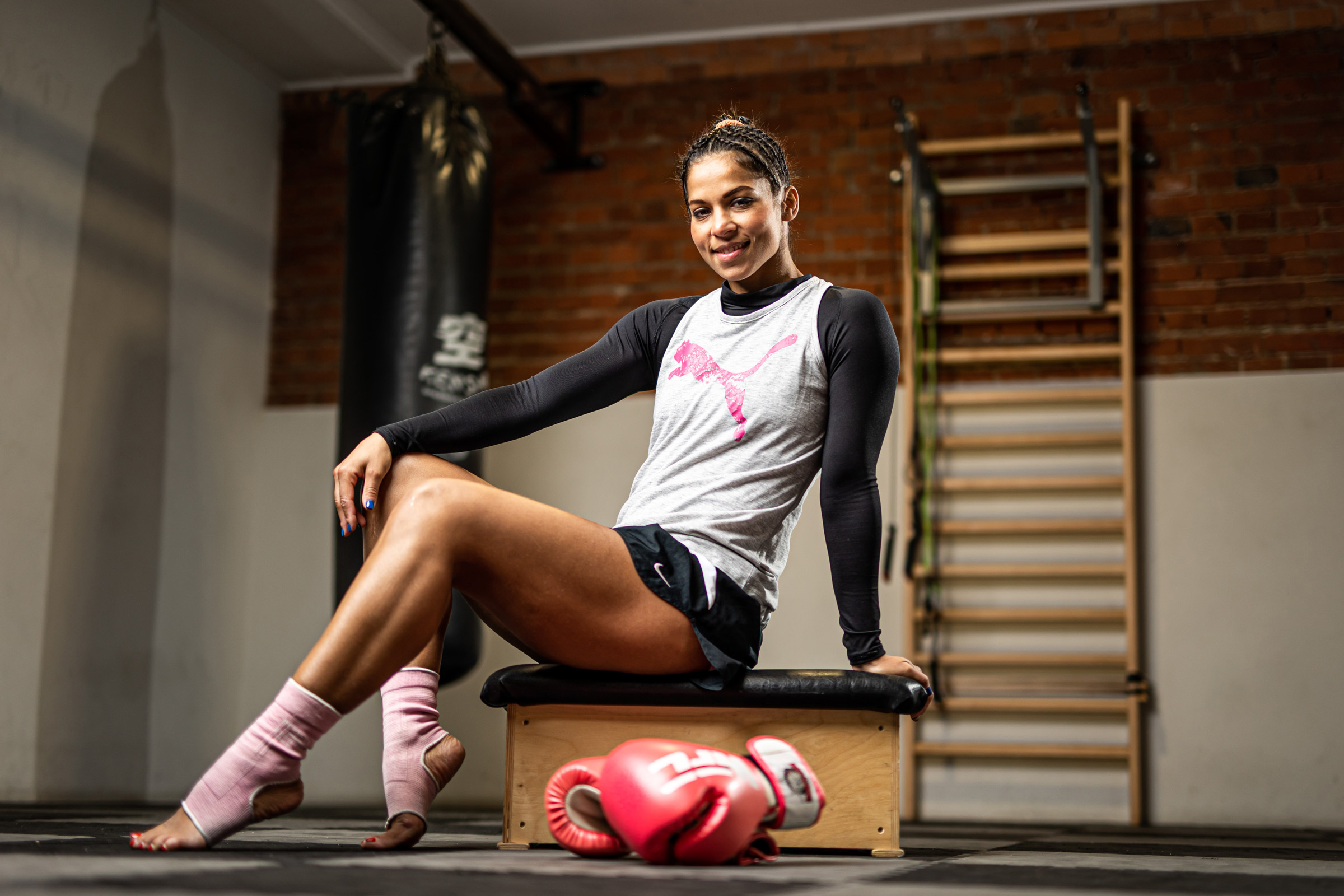 „Nem az a cél, hogy súlyos sérüléseket okozzak az ellenfelemnek, hanem hogy okosabb legyek, mint ő” – Zsiga Melinda, kick-box bajnok