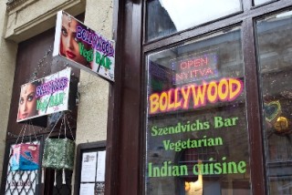 Bollywood - Apró, vega, indiai háziasan