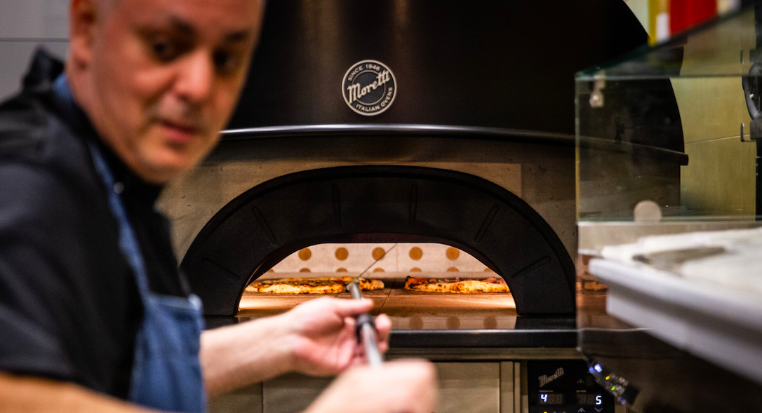 Ilyen volt a jubileumi pizza-vb – Pomázi Péter, a Pizzeria Nella Valle társtulajdonosa mesélt