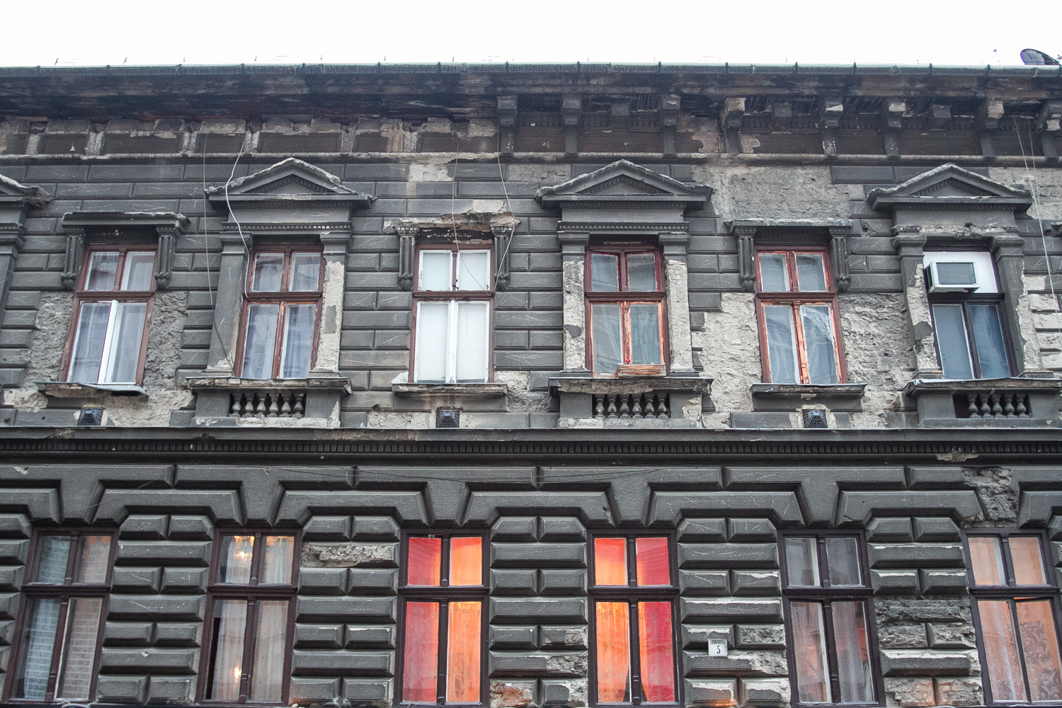 Régi éji kéj – Bordélyházak a néhai Budapesten