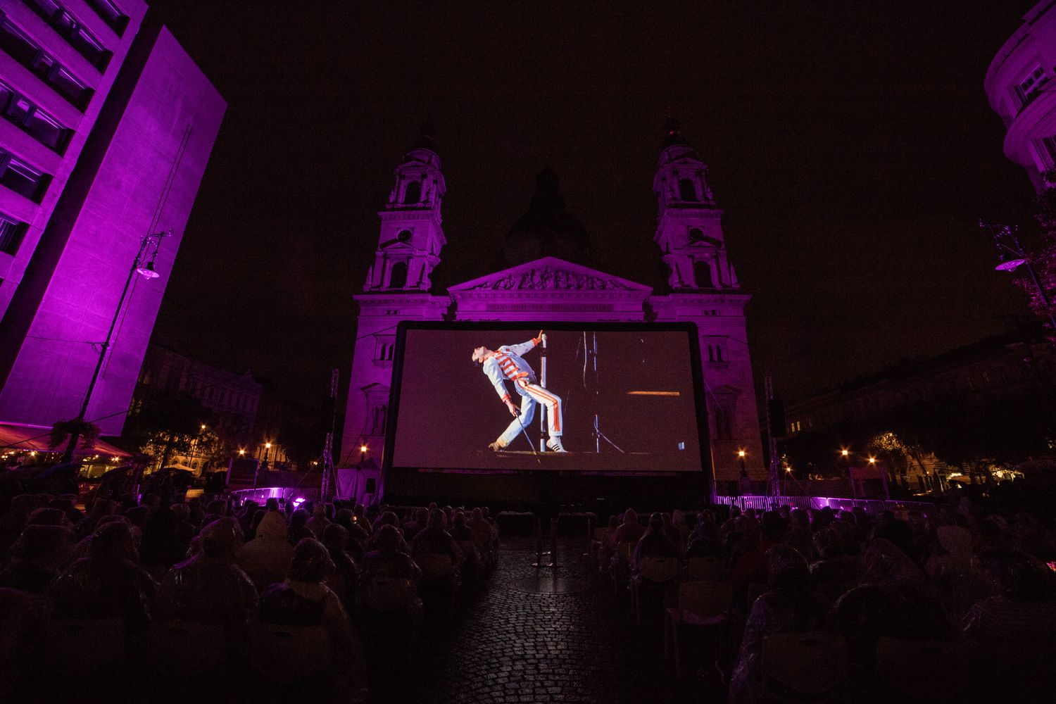 Ismét ingyenes szabadtéri mozi a Szent István téren – szeptemberben újra Budapesti Klasszikus Film Maraton