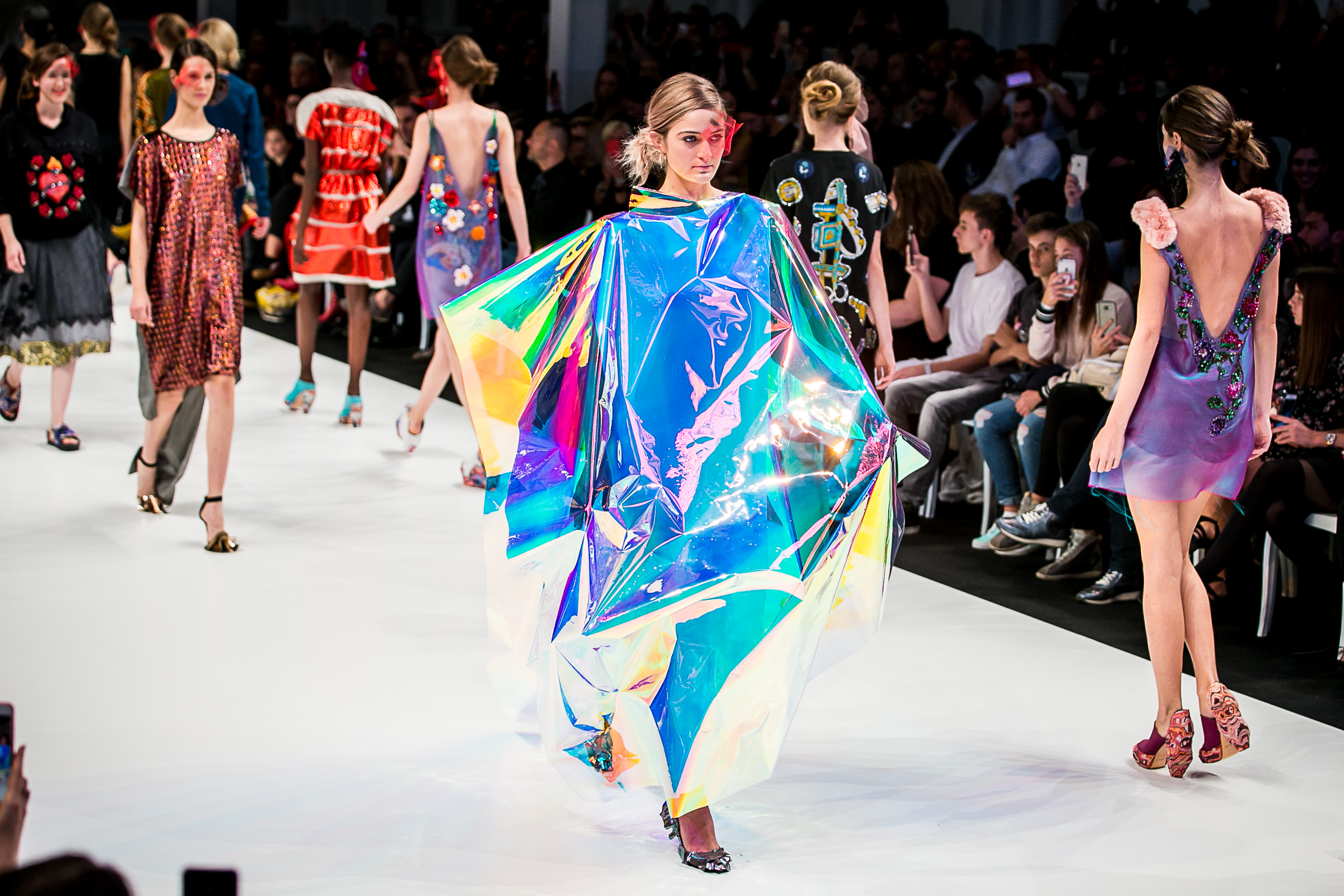 Kifutóvá vált az Iparművészeti üvegcsarnoka a Mercedes-Benz Fashion Week alatt