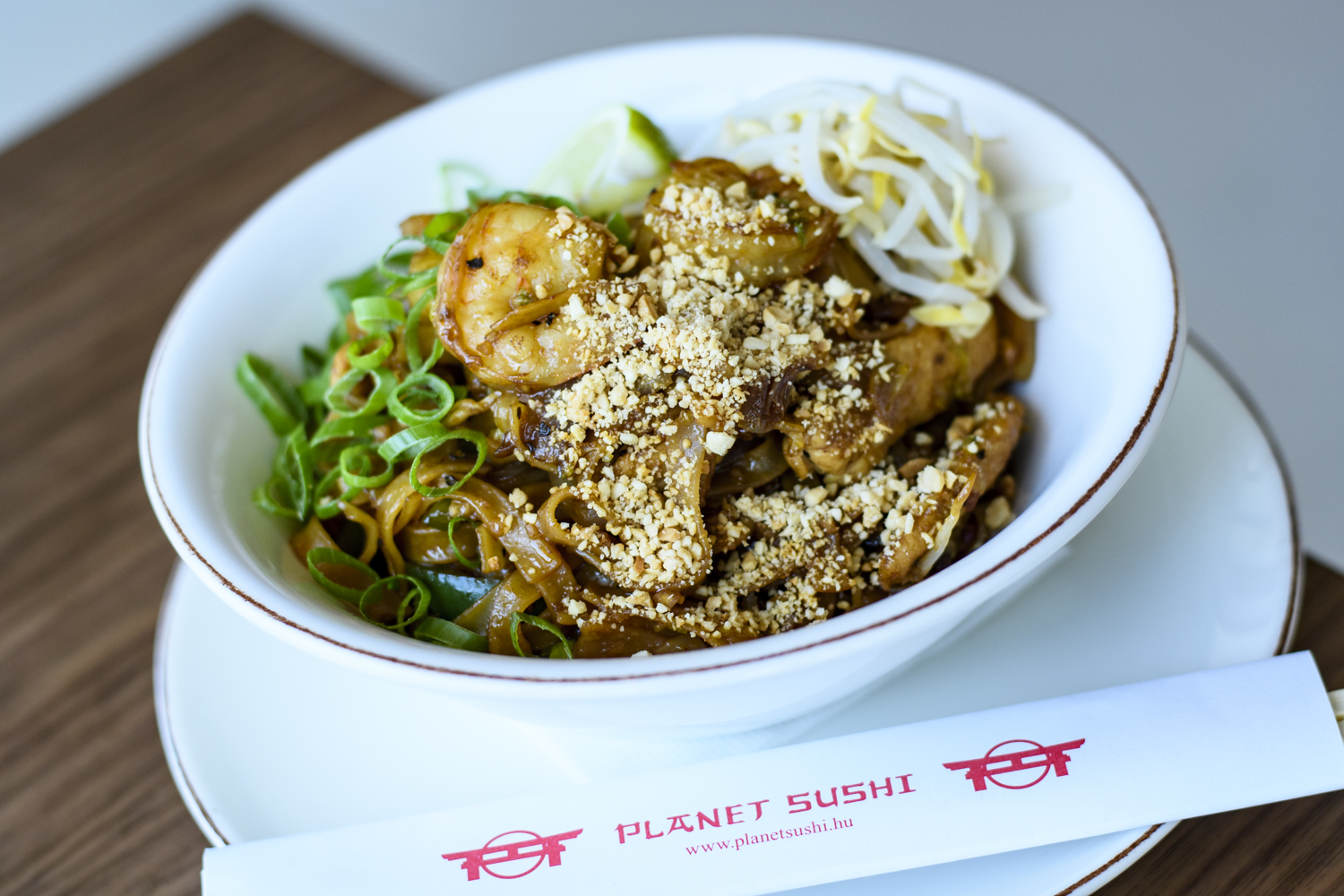 Jó hír az ázsiai konyhát kedvelő budaiaknak: itt is van már Planet Sushi