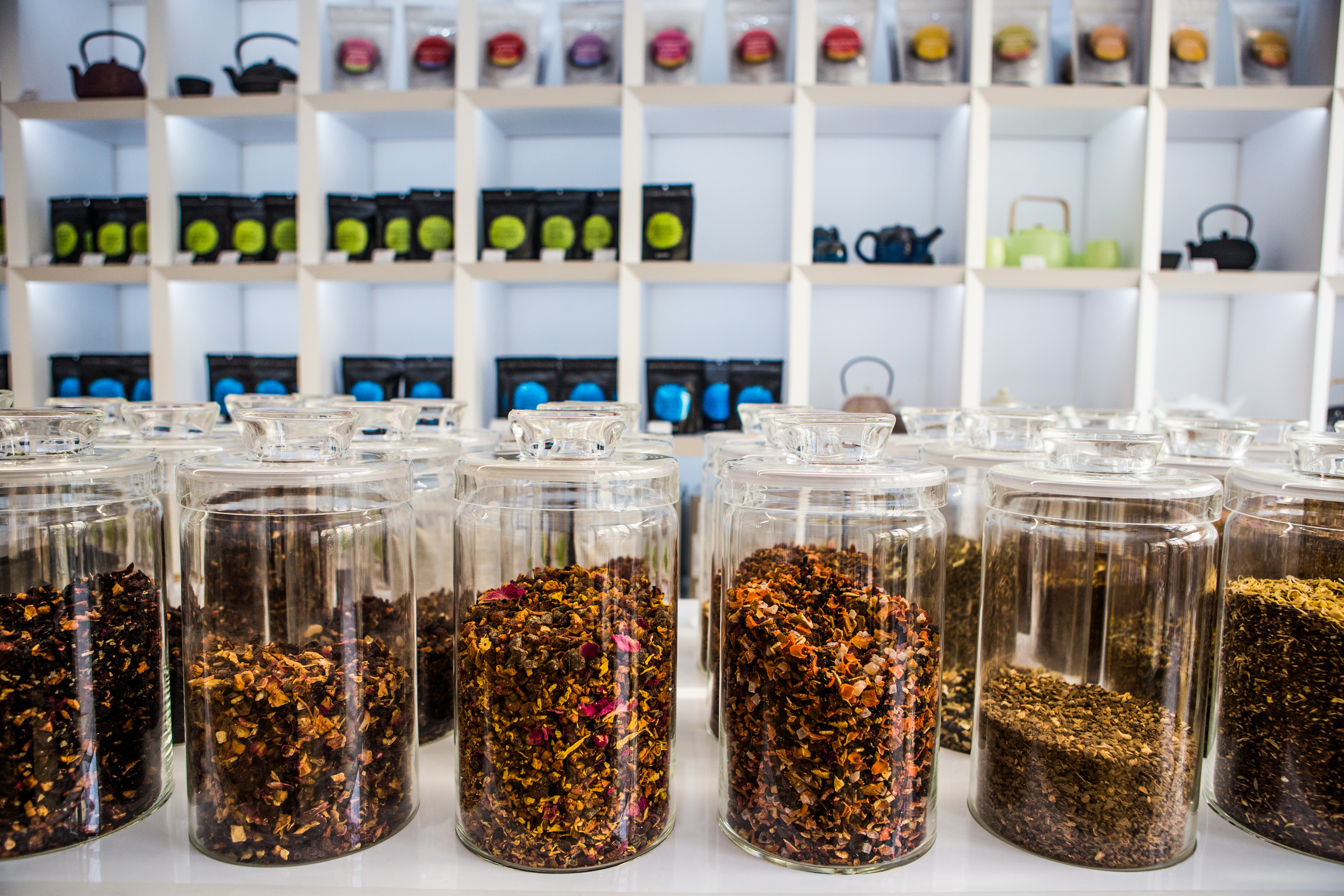 Elképesztő felhozatal várja a teázás szerelmeseit a belváros teaüzletében: Bonthé