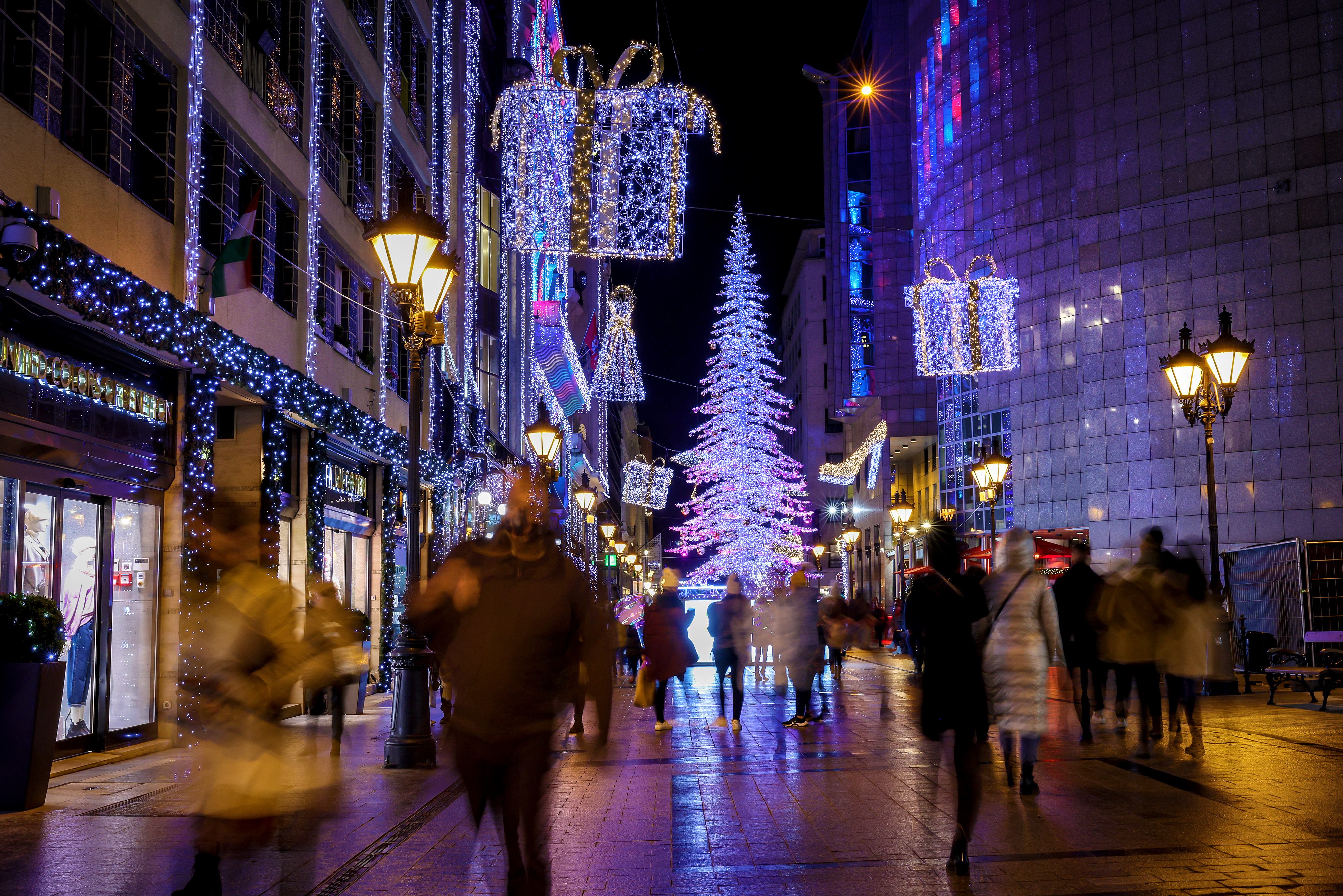 Idén is vár a SlowXmas – Bevásárló- és tematikus utcák fognak össze egy lassabb, boldogabb karácsonyért