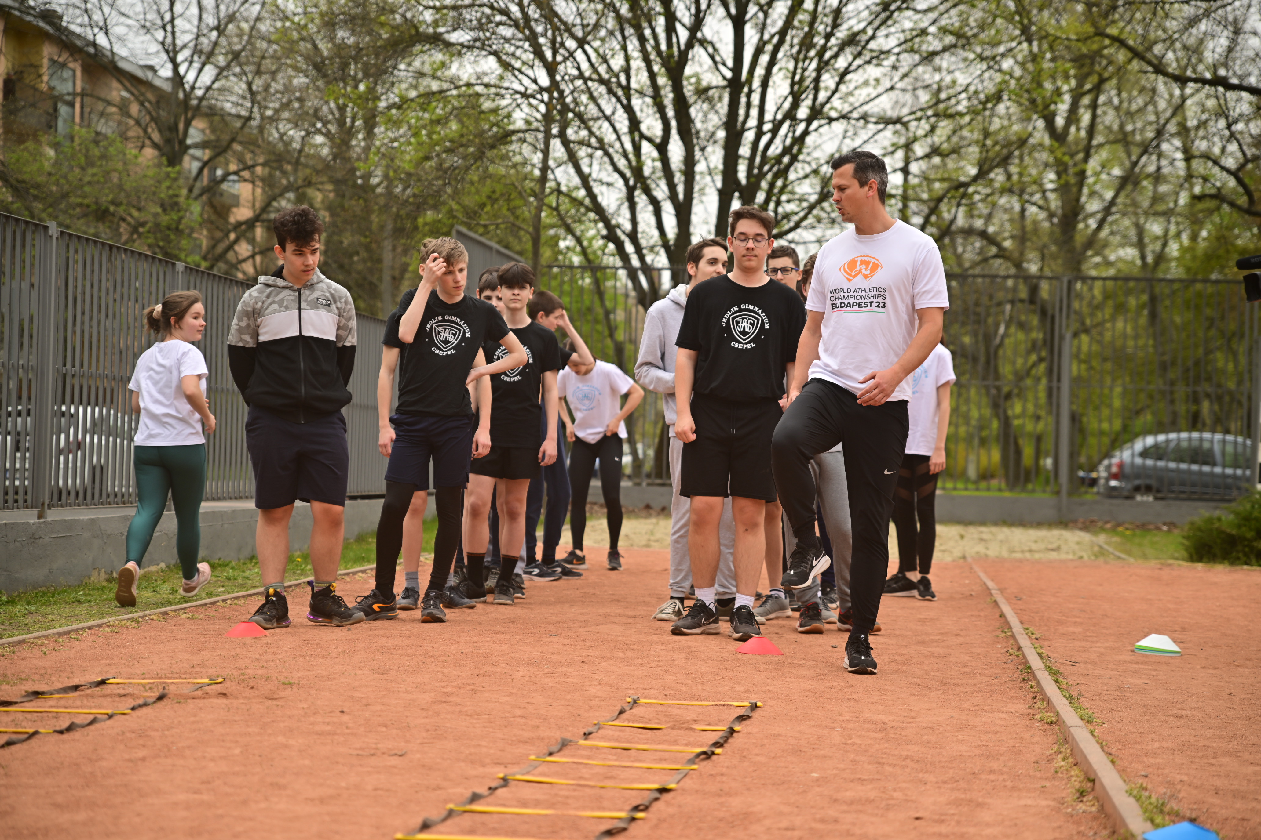 Több száz iskola diákjai jutnak majd el az atlétikai vb-re a Sulihős programmal