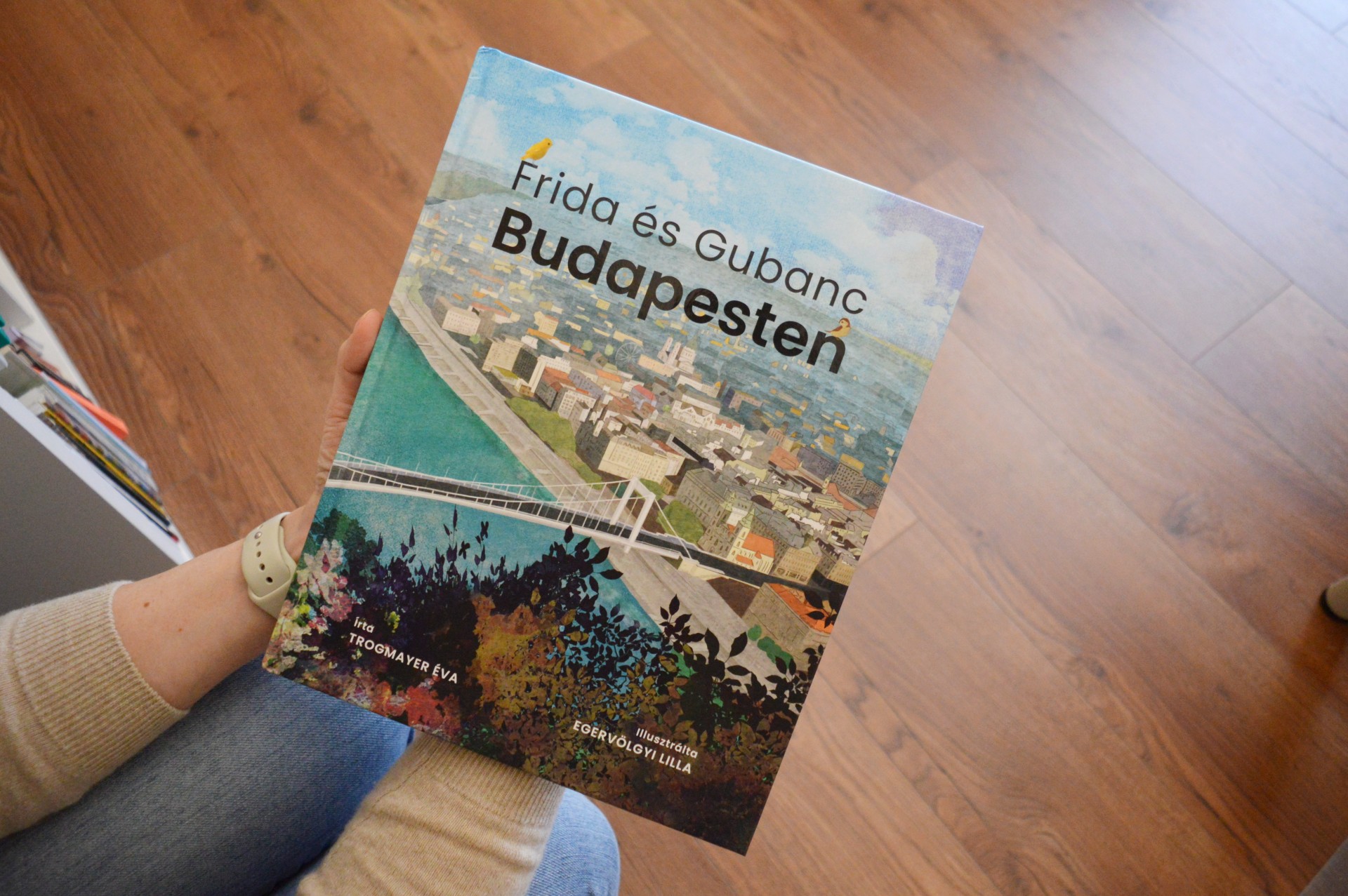 Szuper izgalmas, kalandos és csodásan illusztrált mesekönyv jelent meg Budapestről