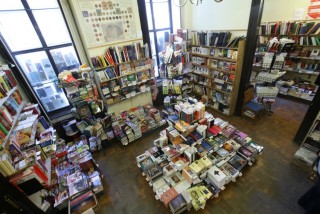 Budapest legolcsóbb könyvesboltja: Könyvudvar