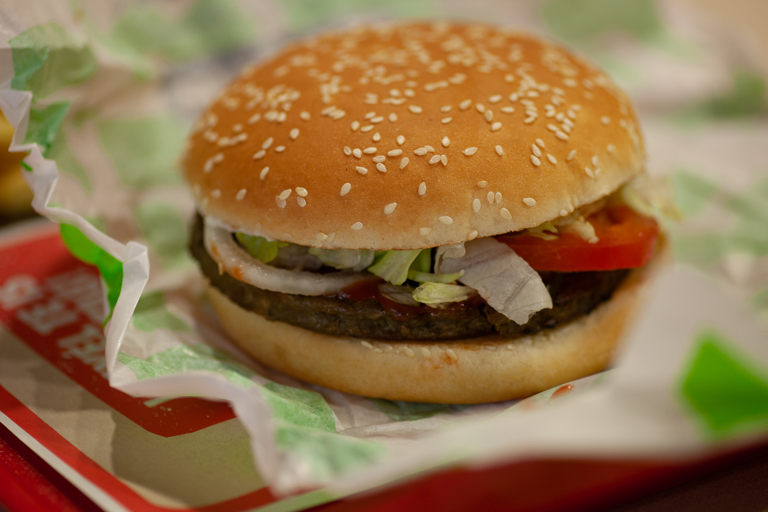 Húsmentes hús a Burger Kingben – megkóstoltuk a Rebel WHOPPER-t!