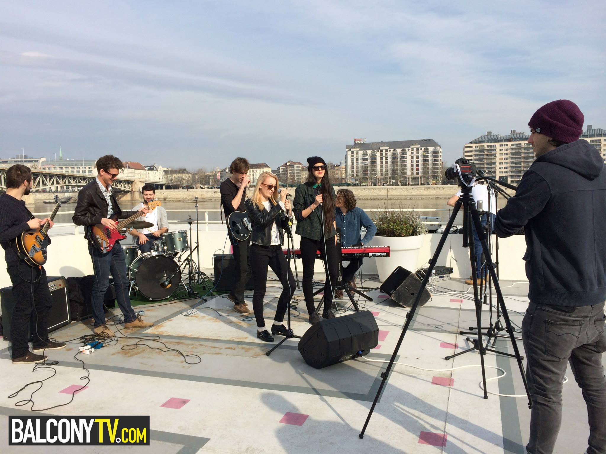 Budapest is csatlakozott az erkélyzenész-mozgalomhoz - BalconyTV Budapest
