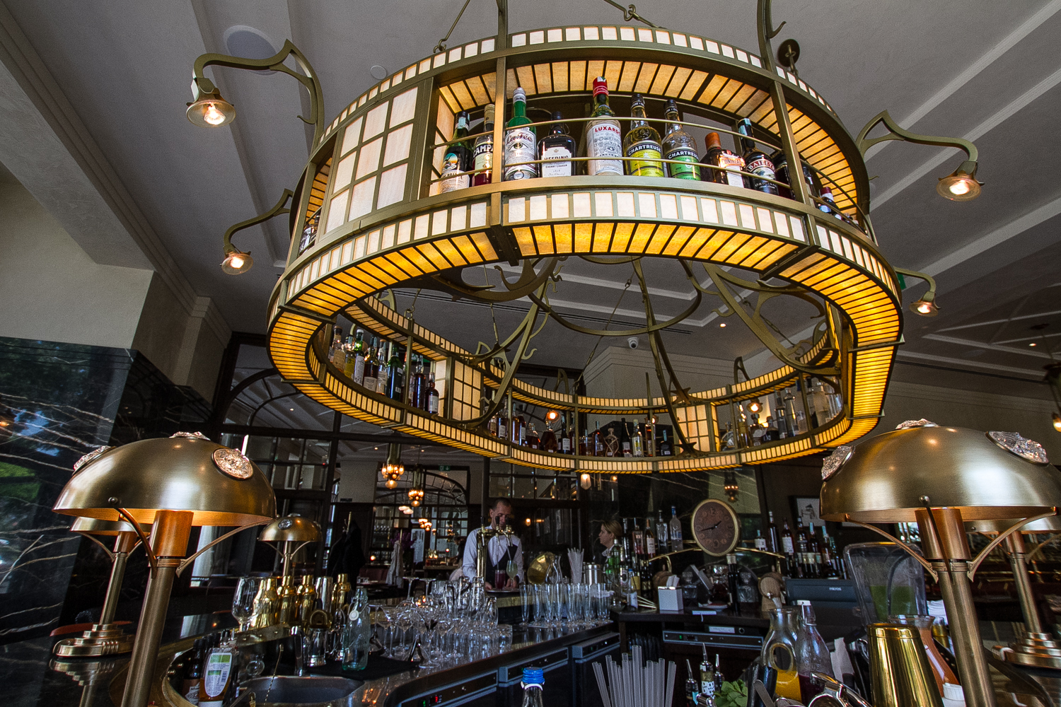 A világ legjobb hotelbárjai között a szecessziós Kollázs Brasserie & Bar