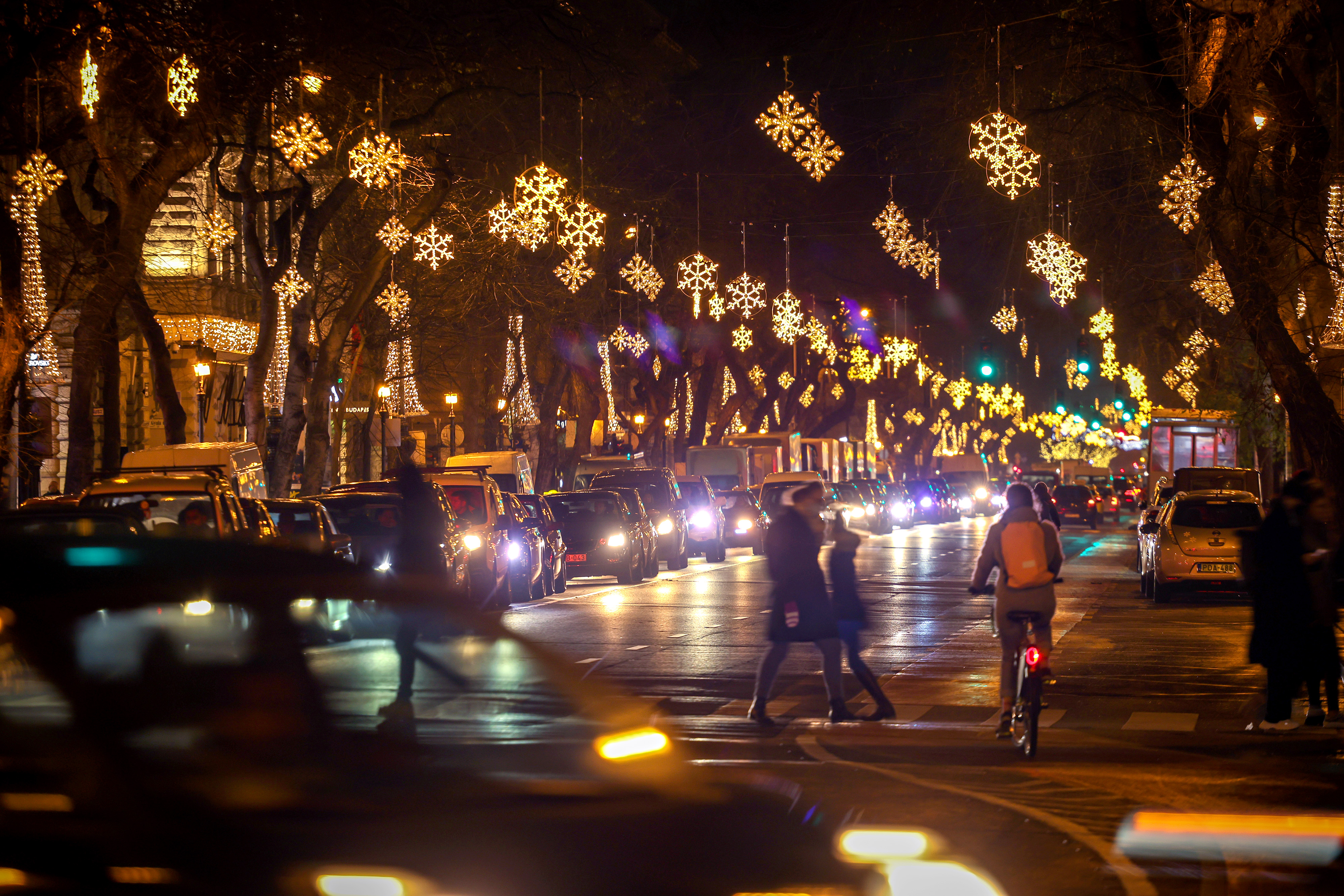 Idén karácsonykor nem lesz ünnepi díszkivilágítás a fővárosban