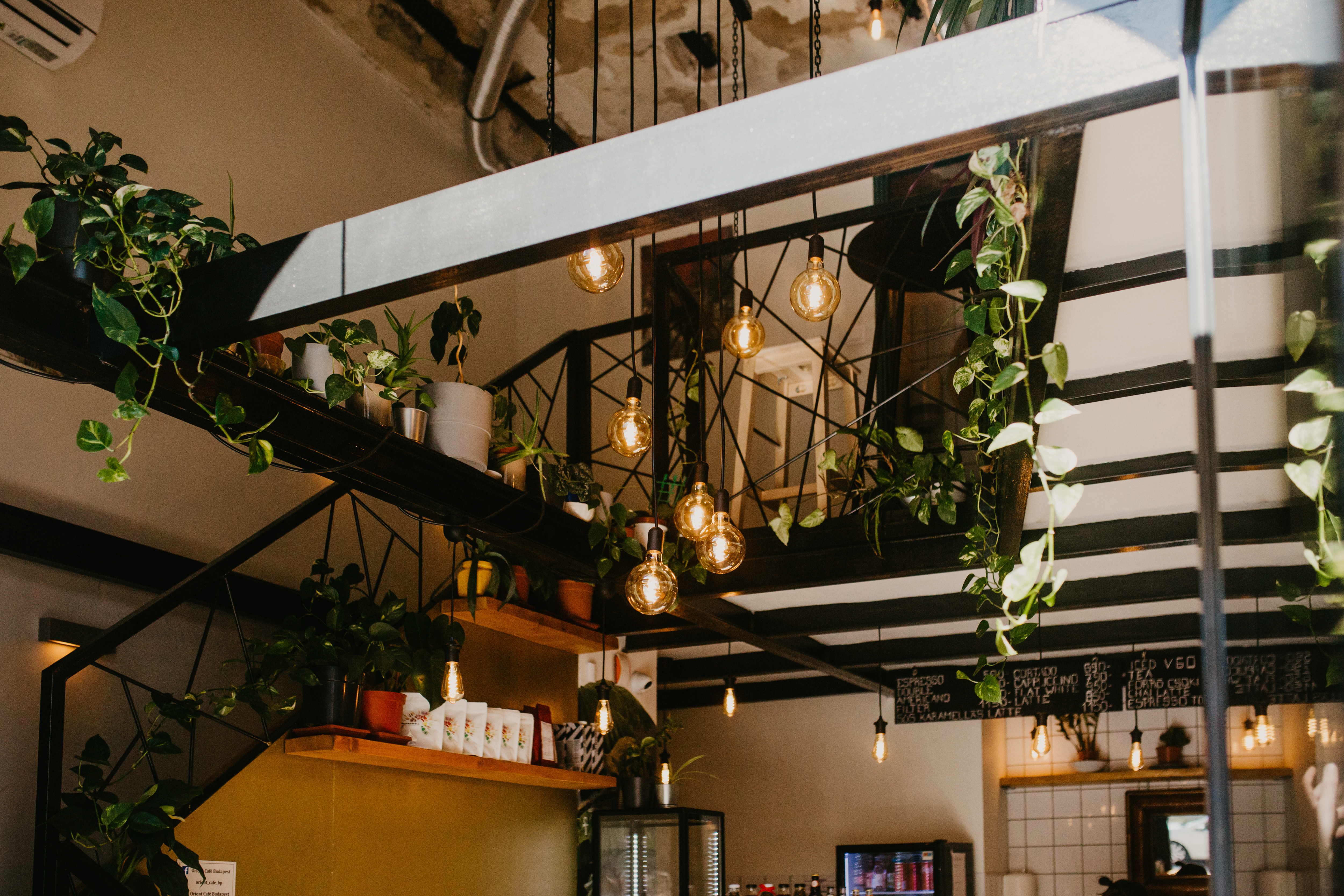 Pictures of Budapest – Stylish cafés and imaginative interiors