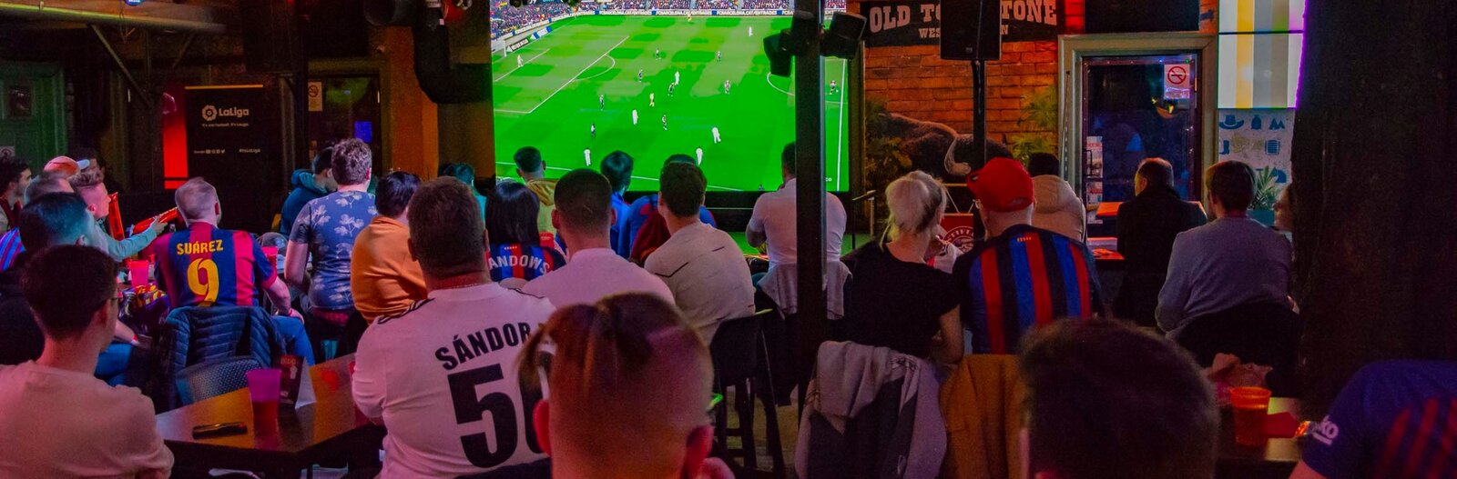 Score Big – 10 sports bars and pubs for watching football matches