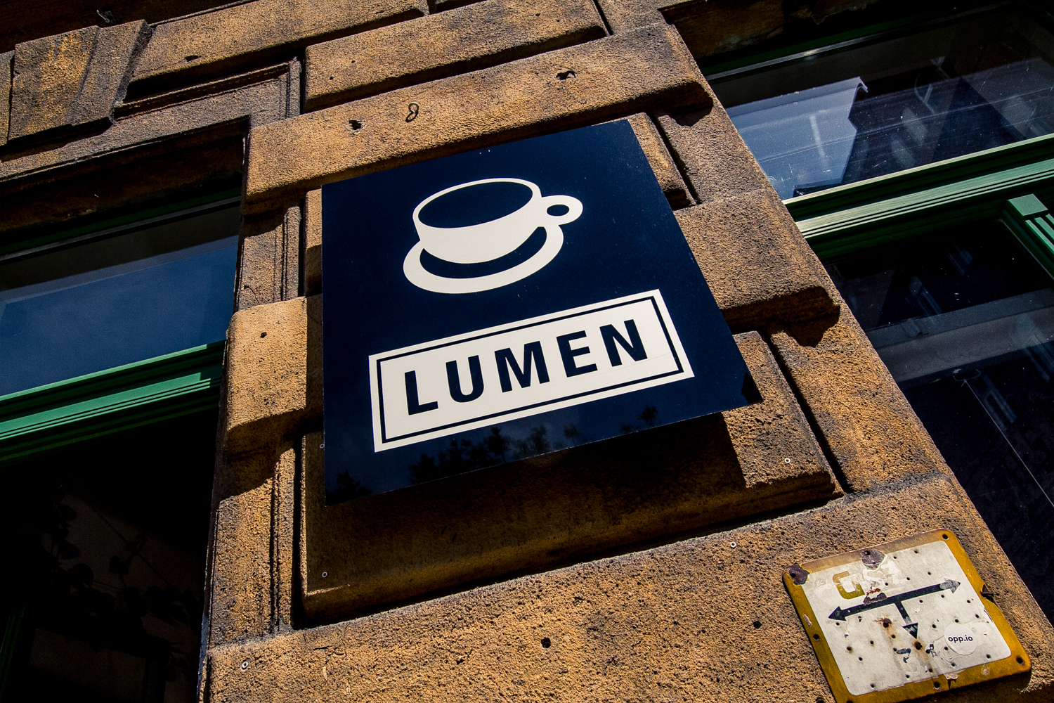 Ég veled nagy Lumen, üdv köreinkben kis Lumen!