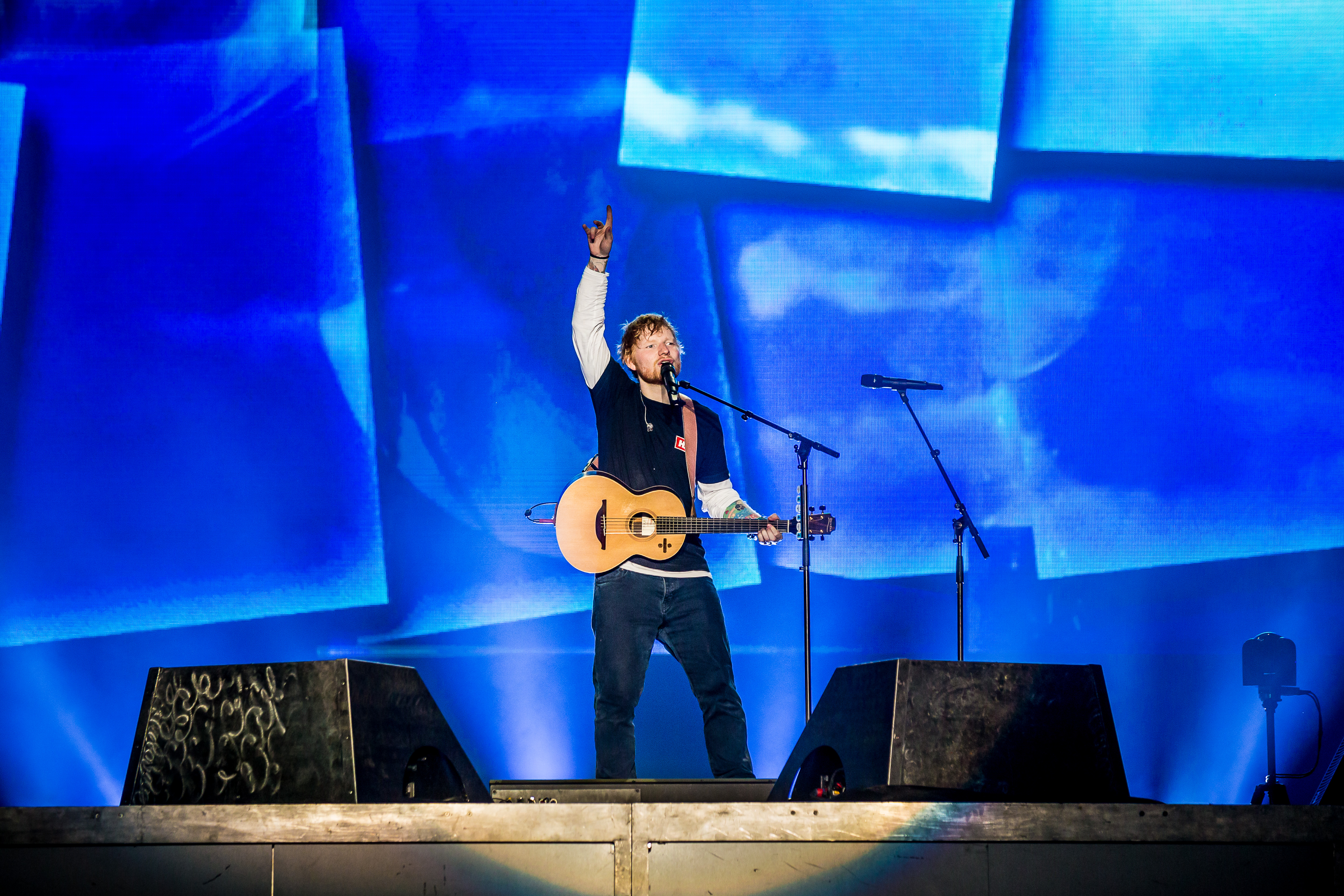 Ed Sheeran jövő júliusban a Puskás Arénában ad koncertet
