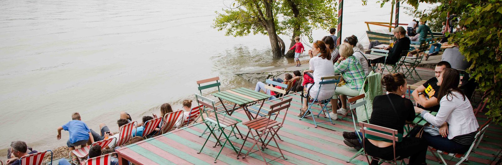 8 brilliant Buda-side bars on the Danube riverbank