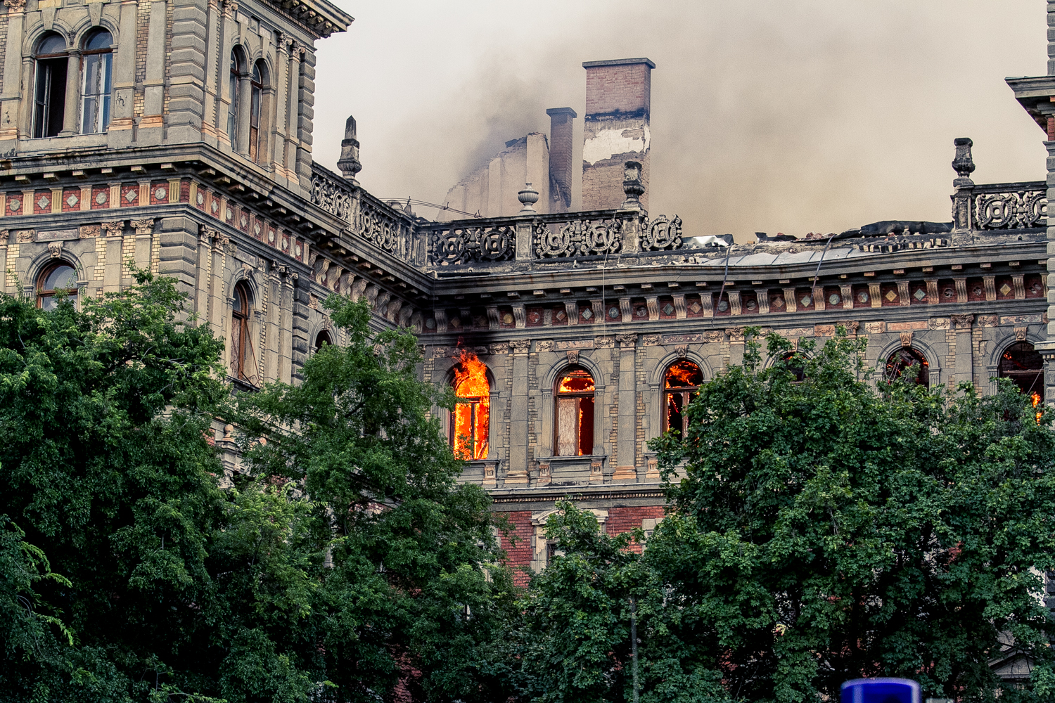 „Segítség, tűz van!” – Az elmúlt évtizedek legnagyobb tűzesetei Budapesten