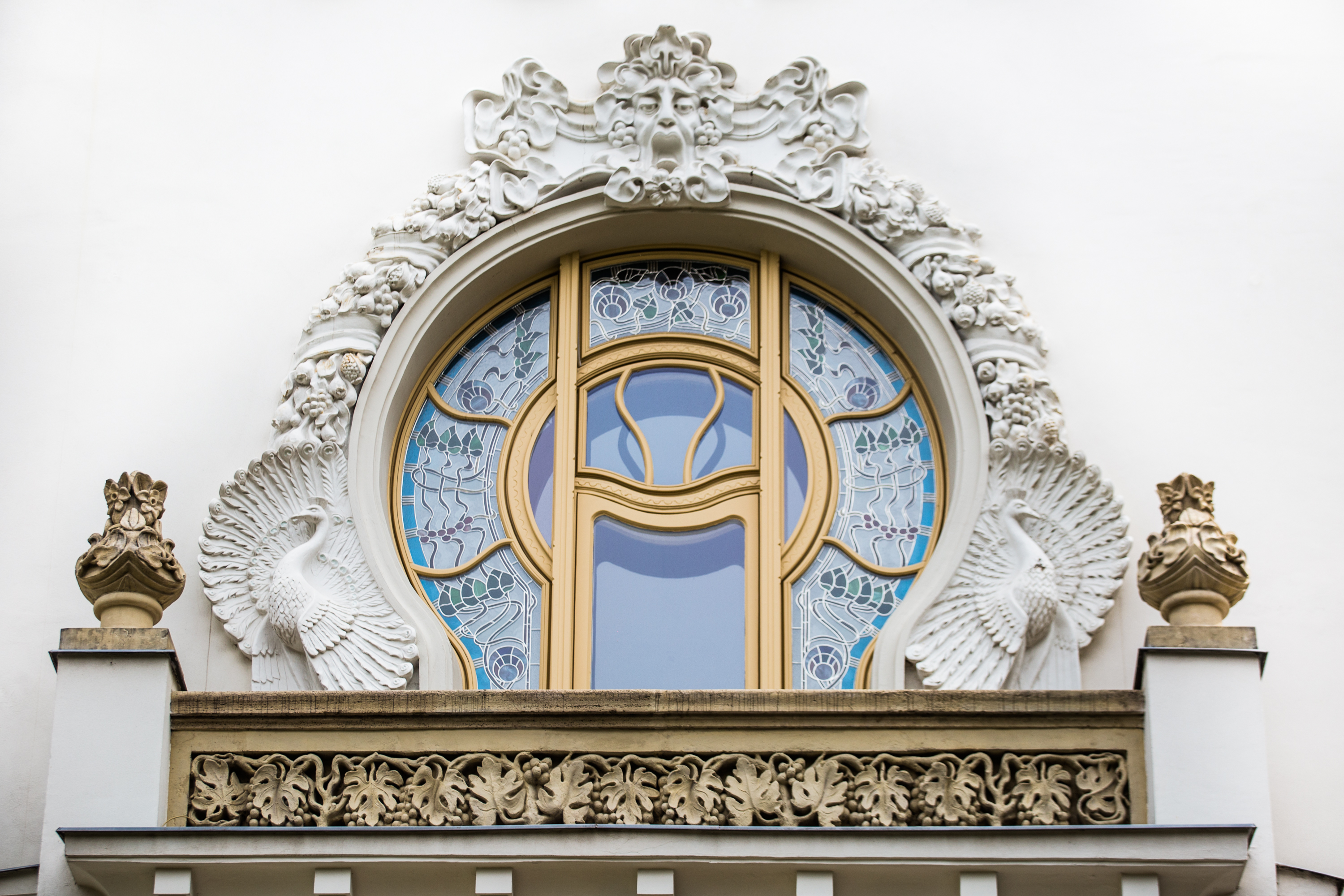 Ablak a világra – 15 csodaszép és érdekes ablak Budapesten