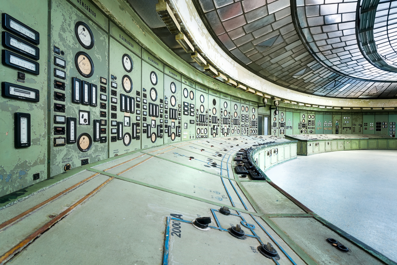 Photo Gallery: Budapest’s Kelenföld Power Plant by Roman Robroek