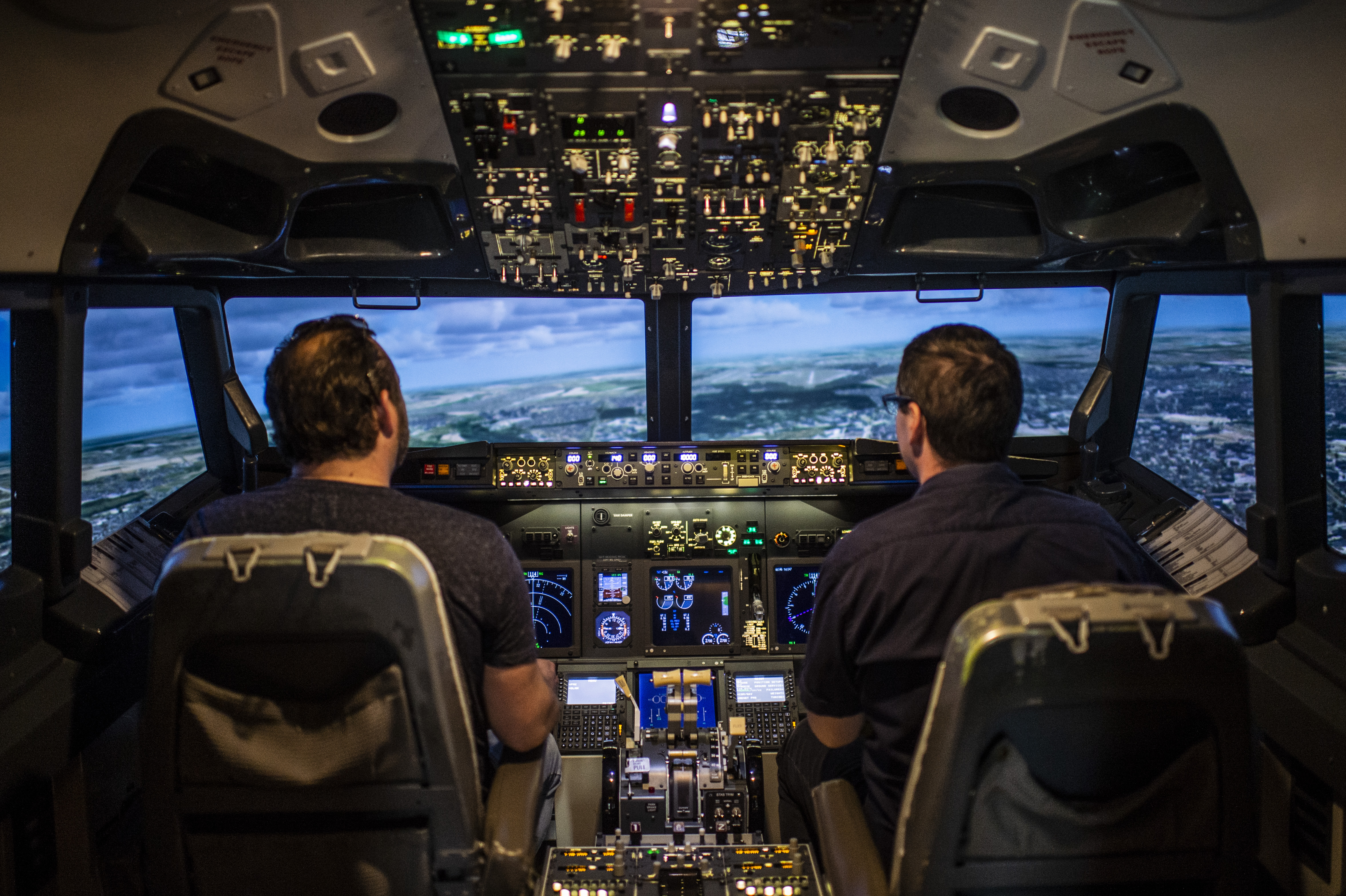 Körberepültük Budapestet – A Pilots repülőgép-szimulátorral te lehetsz a pilóta!