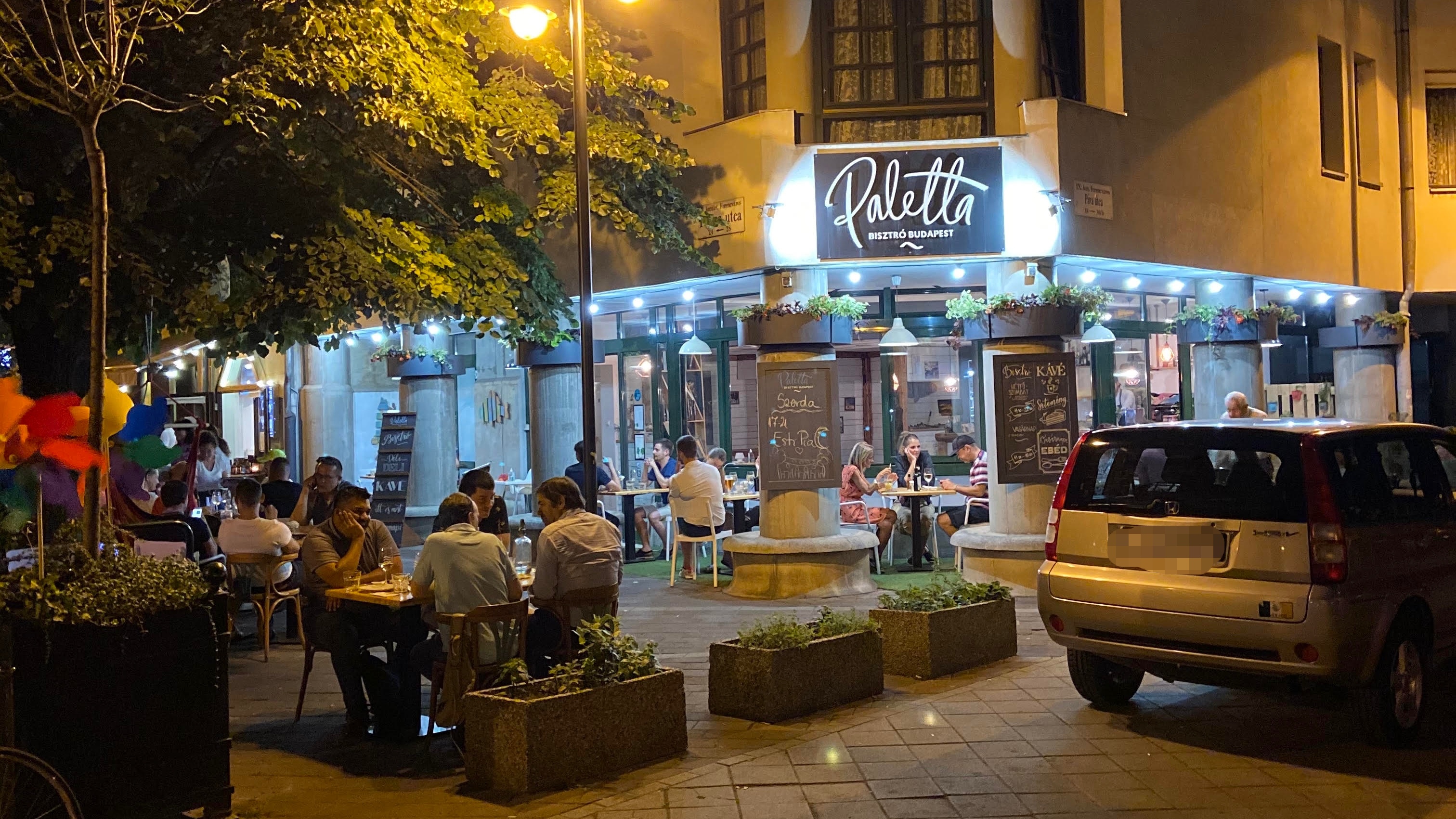 Mediterrán hangulat, piac és utcabál szerdánként a Tompa utcában: megnéztük a Paletta Estipiacot