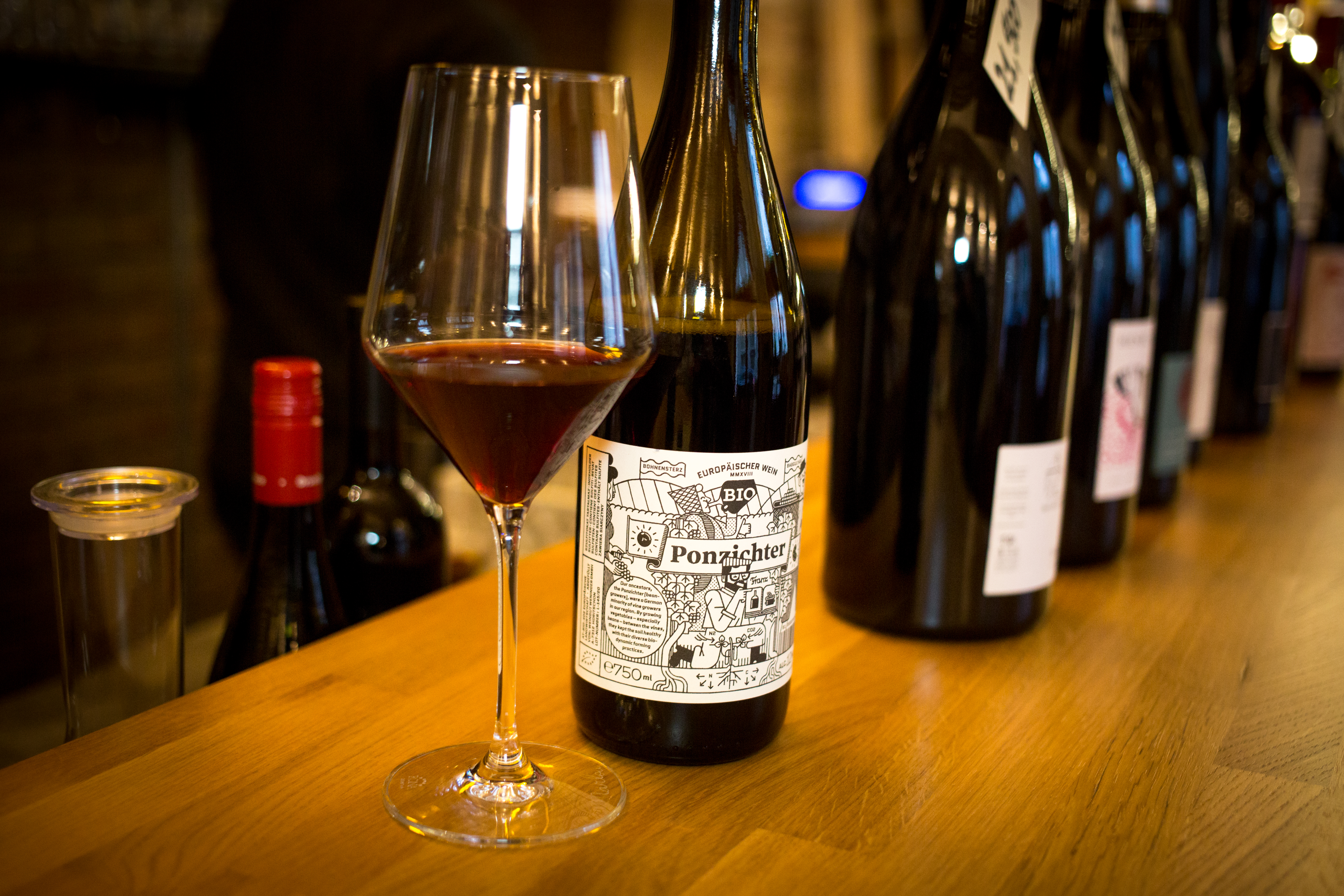 Ahol a borokban az egyetlen alapanyag a szőlő – Biodinamikus borkülönlegességek a Marlou borbárban