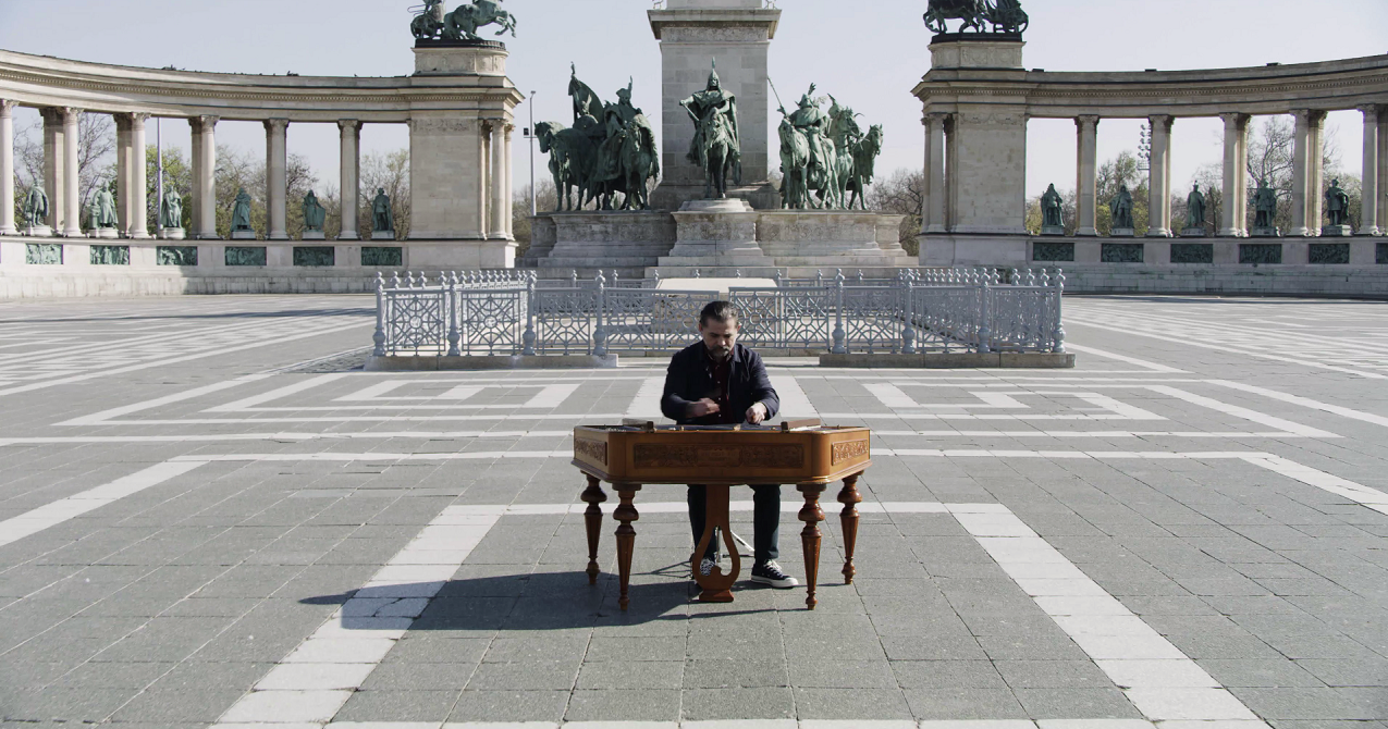 Megkapó imázsfilmben várják Budapest üres terei, hogy újra benépesítsük őket